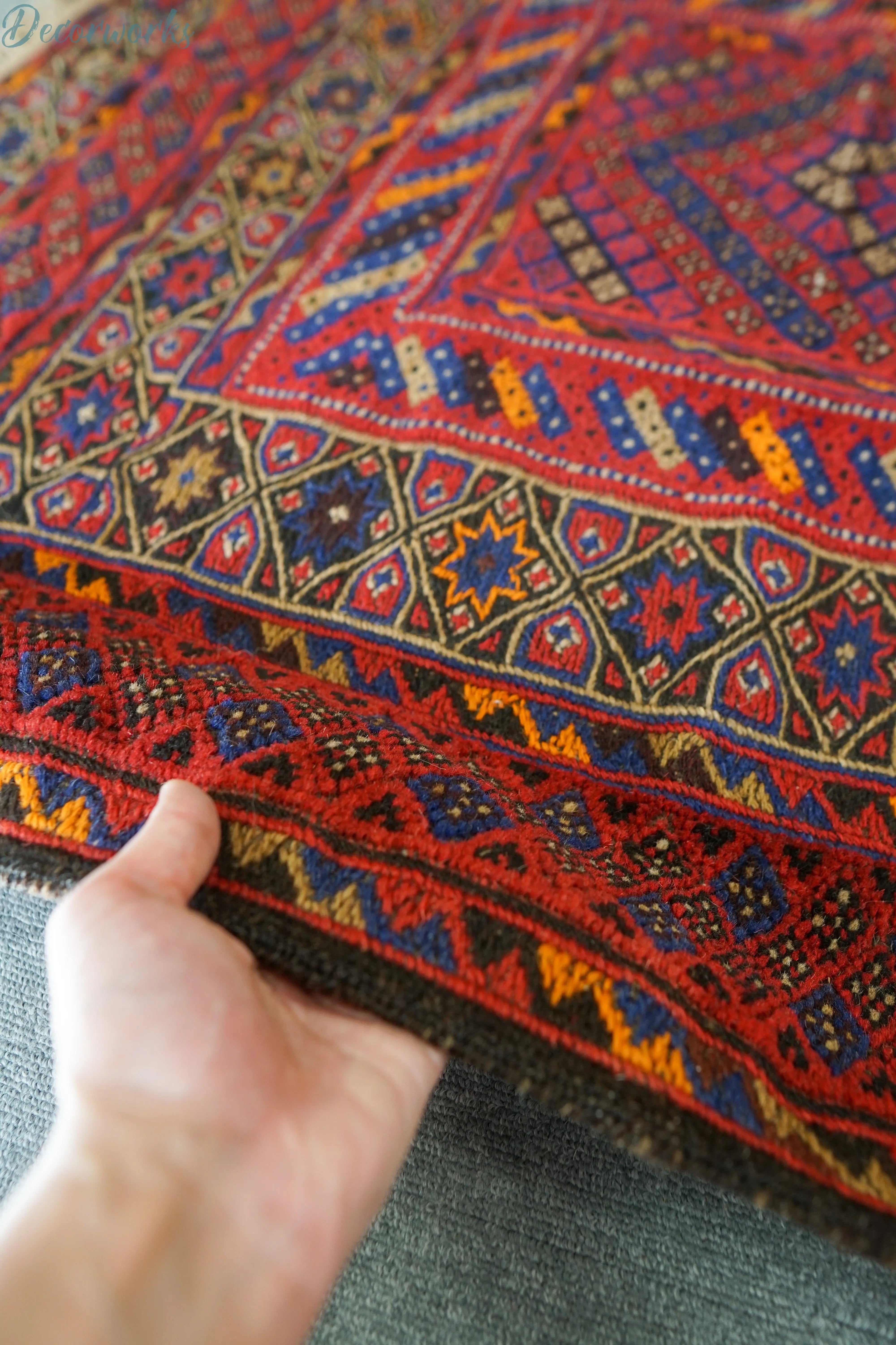 126×116cm 手織りマシュワニキリム 手織り絨毯 トライバルラグ