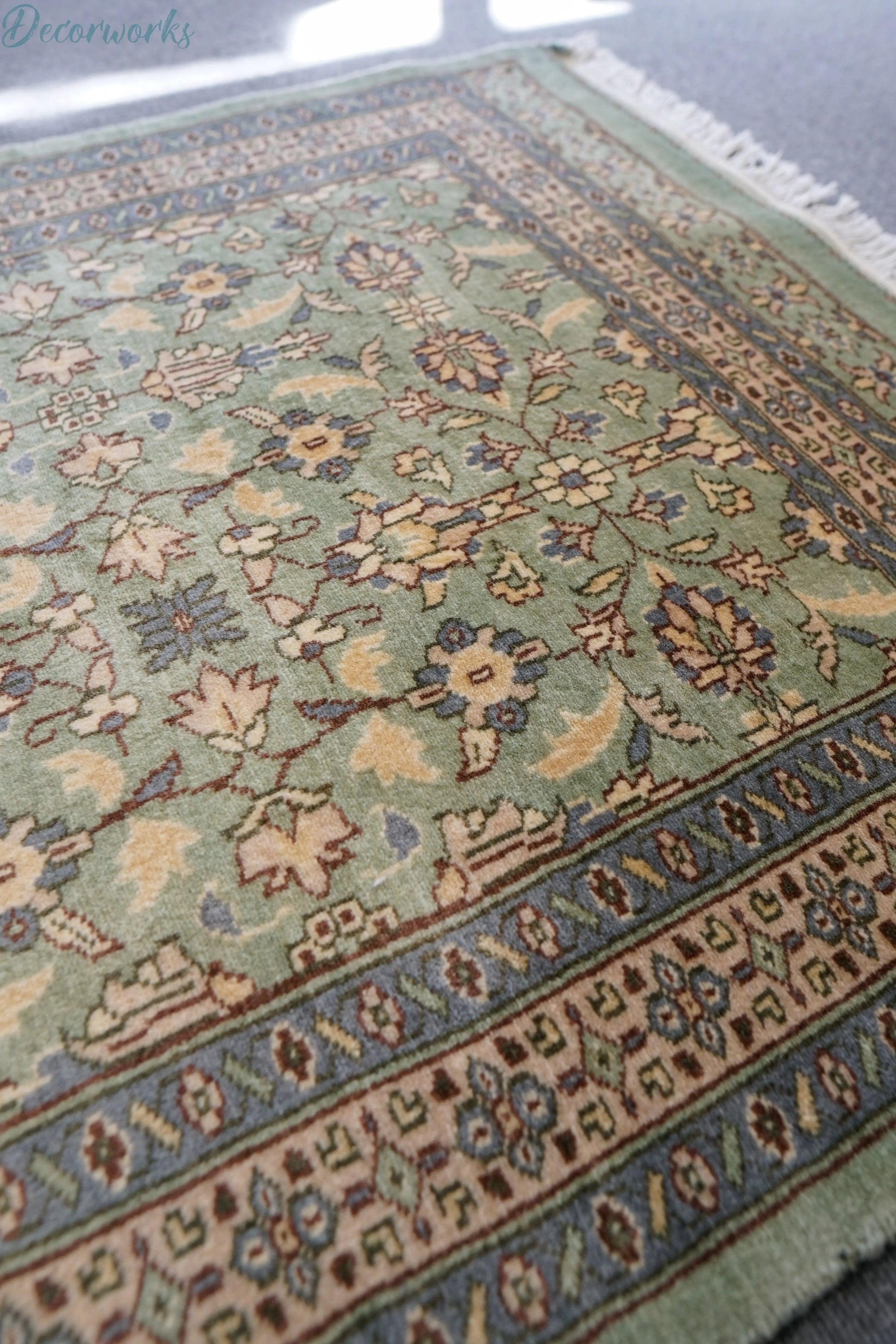 126×78cm　パキスタン手織り絨毯 Decorworks