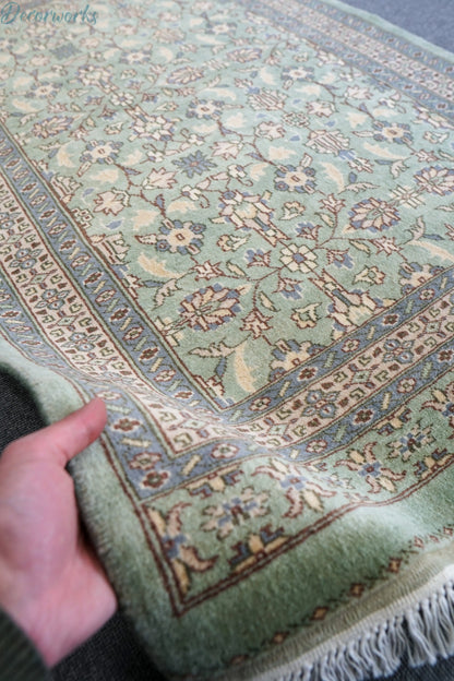 126×78cm　パキスタン手織り絨毯 Decorworks