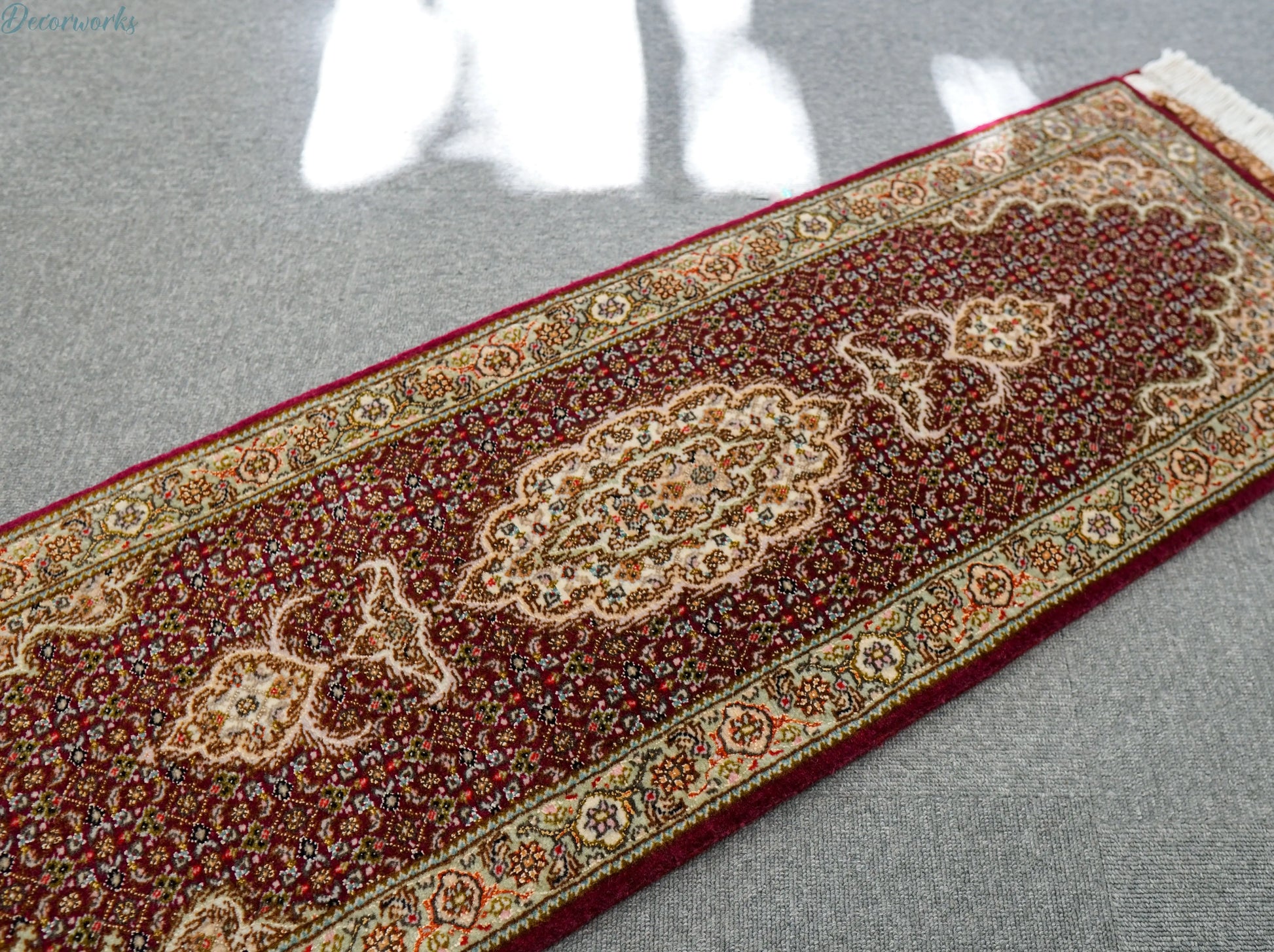 130×40cm ペルシャ手織り絨毯 タブリーズ産　50RAJ Decorworks