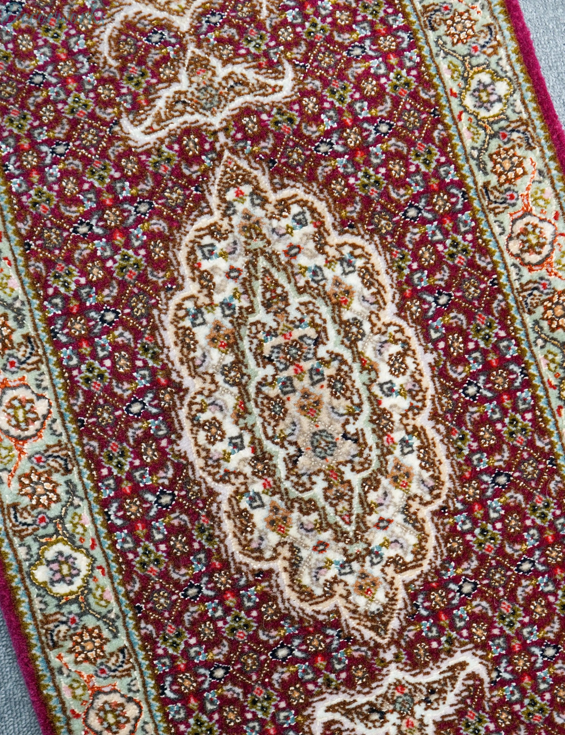 130×40cm ペルシャ手織り絨毯 タブリーズ産　50RAJ Decorworks