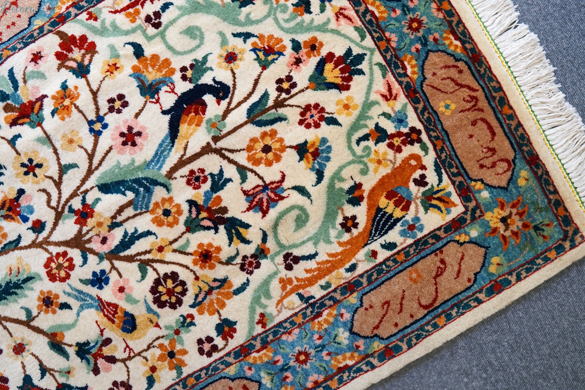 130×85cm　　ペルシャ バラミン産 手織り絨毯 Decorworks