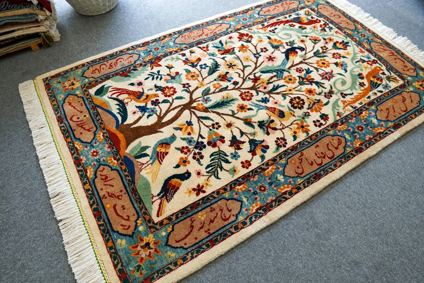 130×85cm　　ペルシャ バラミン産 手織り絨毯 Decorworks