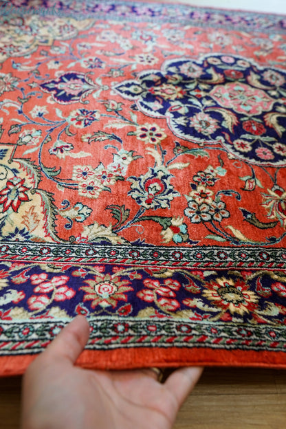 145×102cm ペルシャ絨毯　クム産 シルク　ビンテージラグ Decorworks