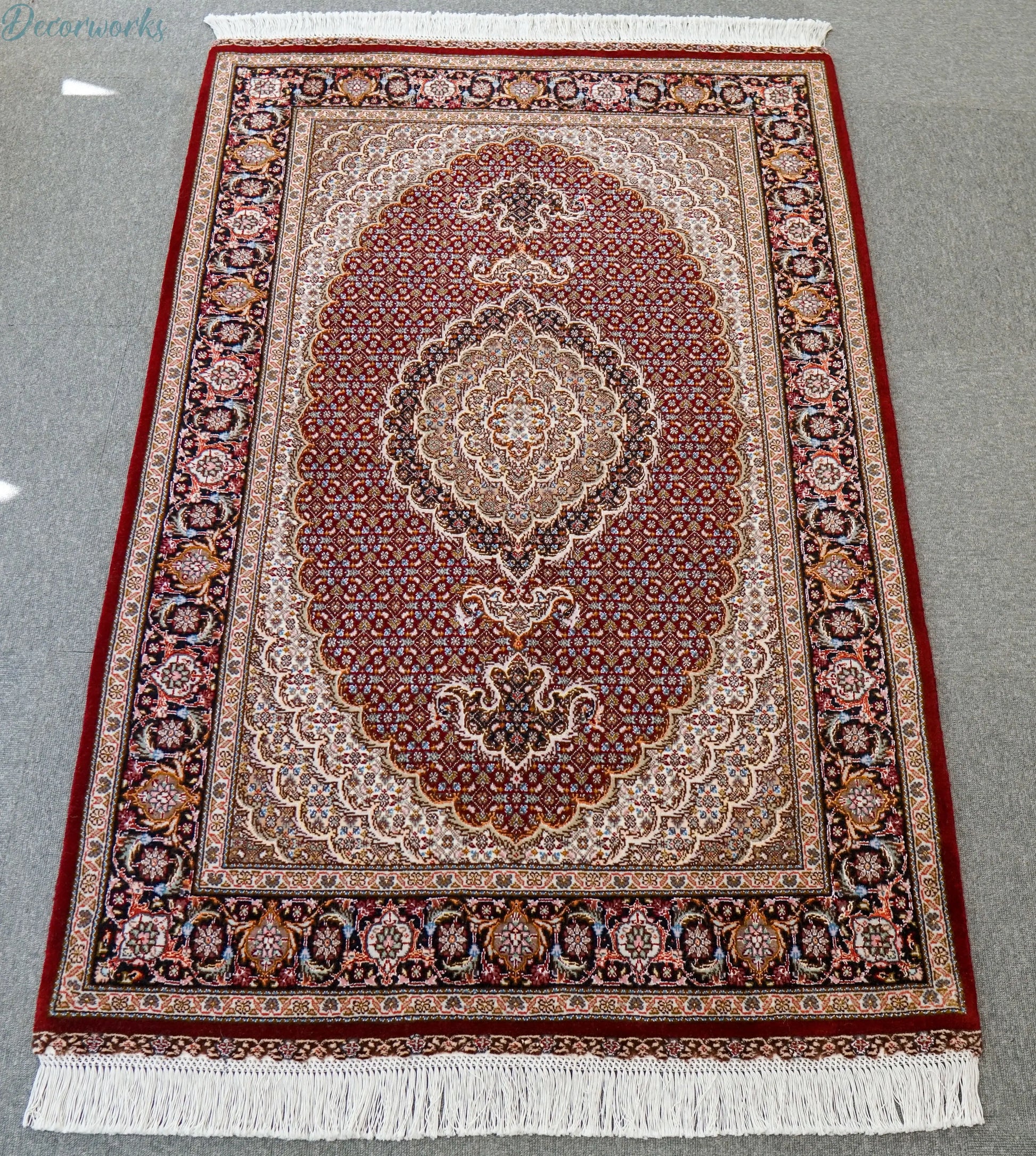 154×100cm 手織り ペルシャ絨毯 タブリーズ産　50RAJ Decorworks
