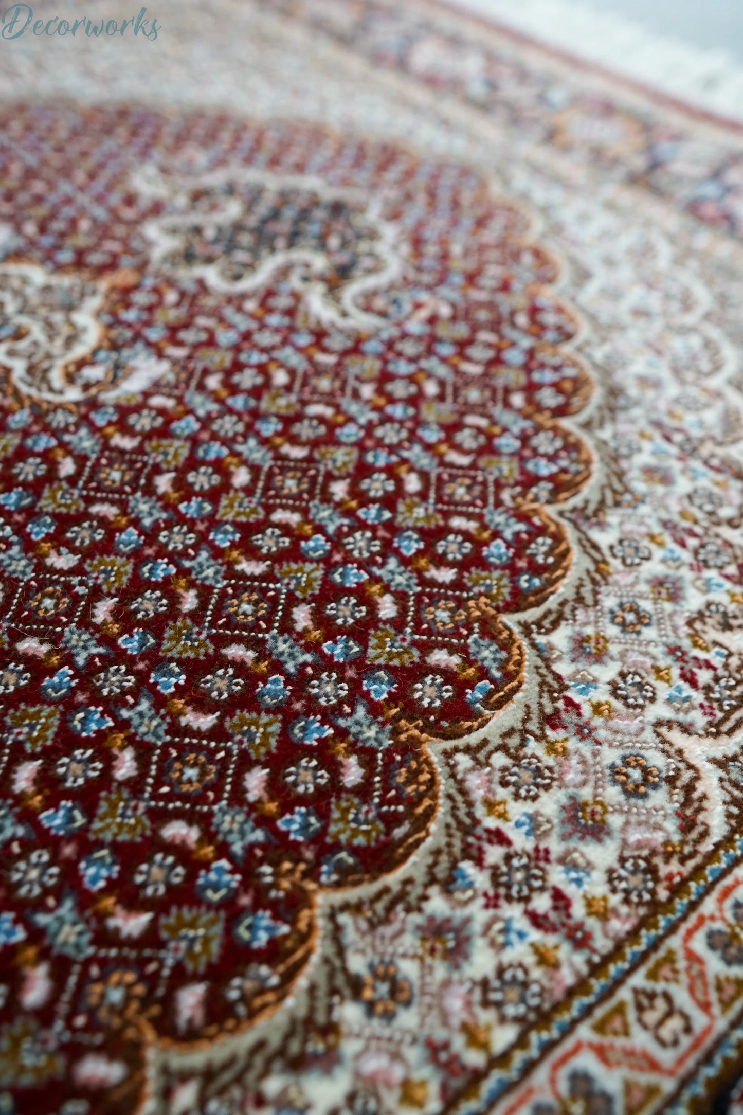 154×100cm 手織り ペルシャ絨毯 タブリーズ産　50RAJ Decorworks