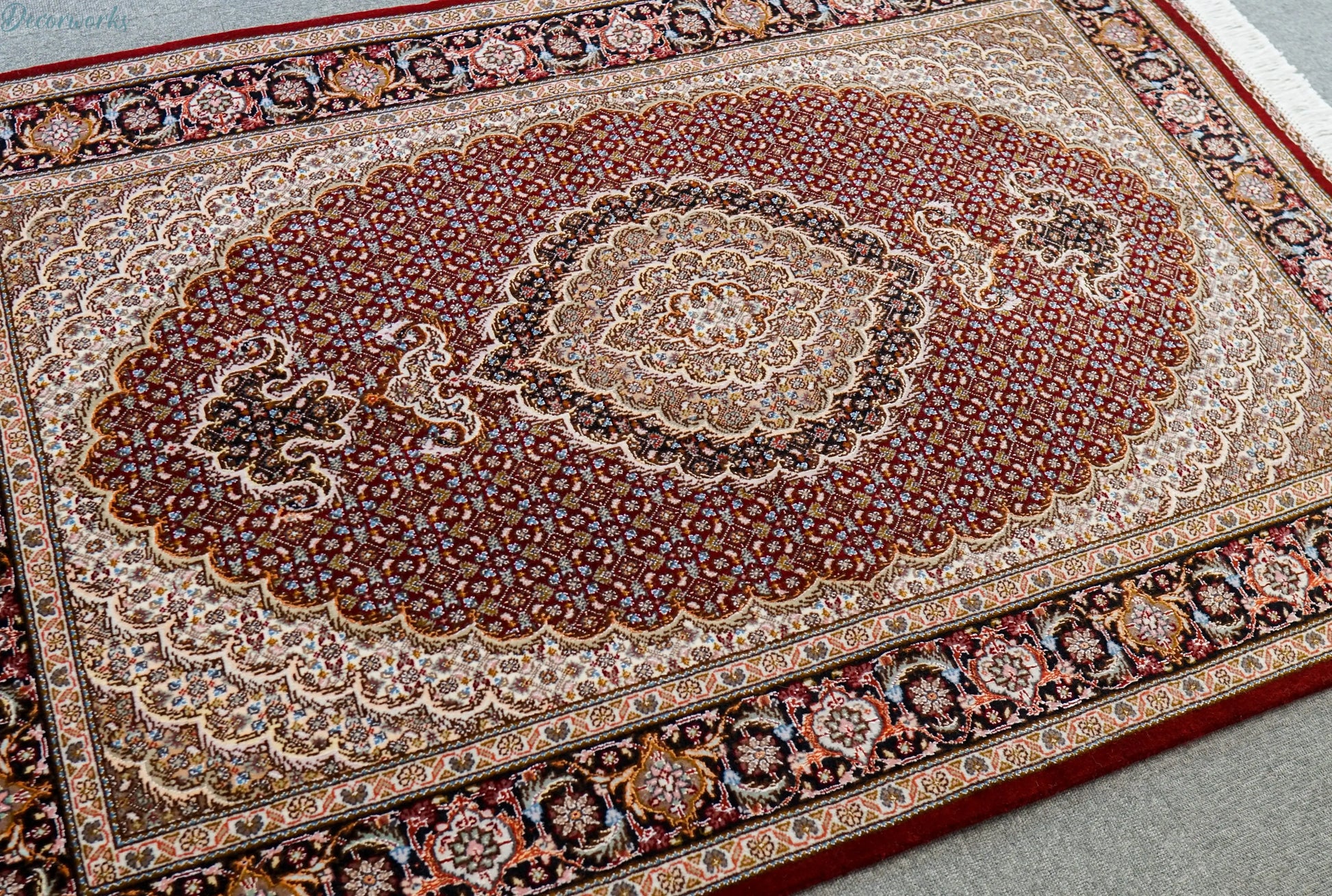154×100cm 手織り ペルシャ絨毯 タブリーズ産　50RAJ Decorworks