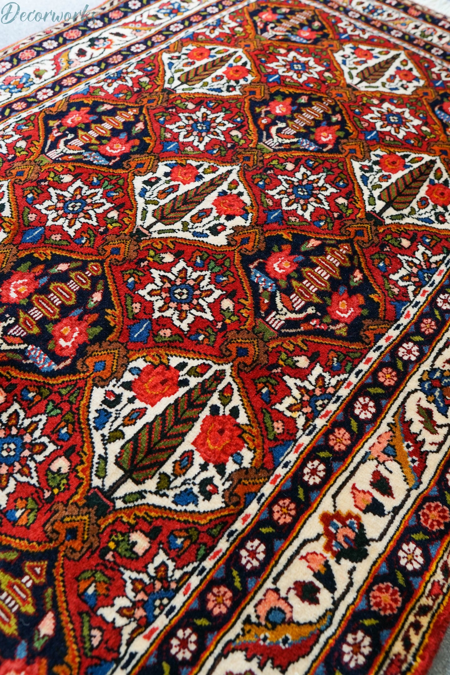 162×105cm ペルシャ絨毯 バクティアリ Decorworks
