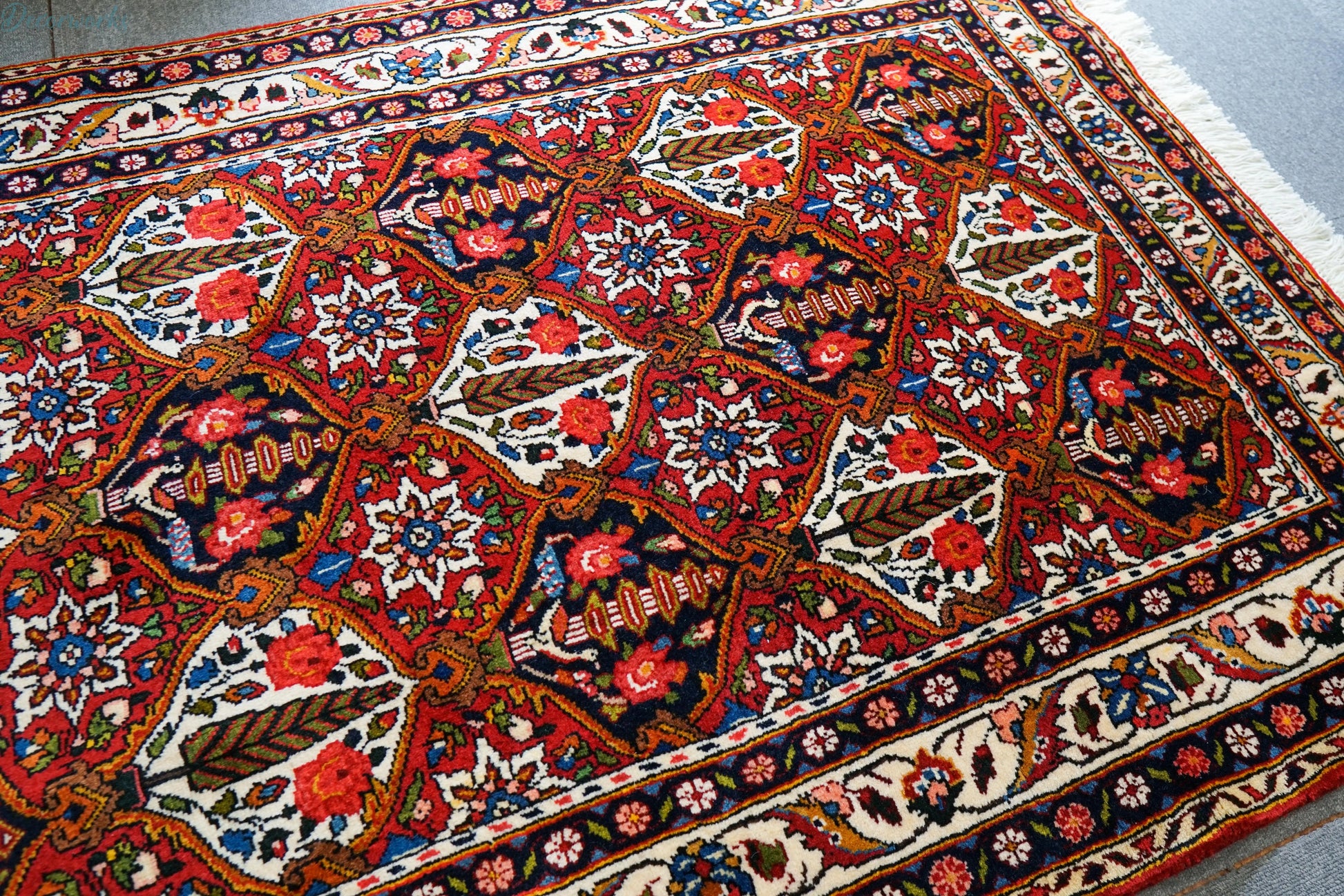 162×105cm ペルシャ絨毯 バクティアリ Decorworks
