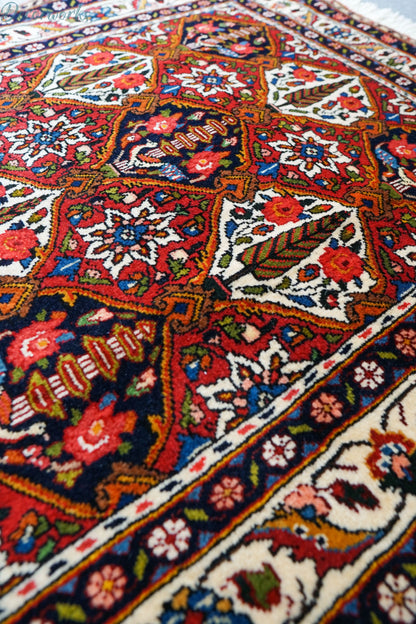 162×105cm ペルシャ絨毯 バクティアリ Decorworks