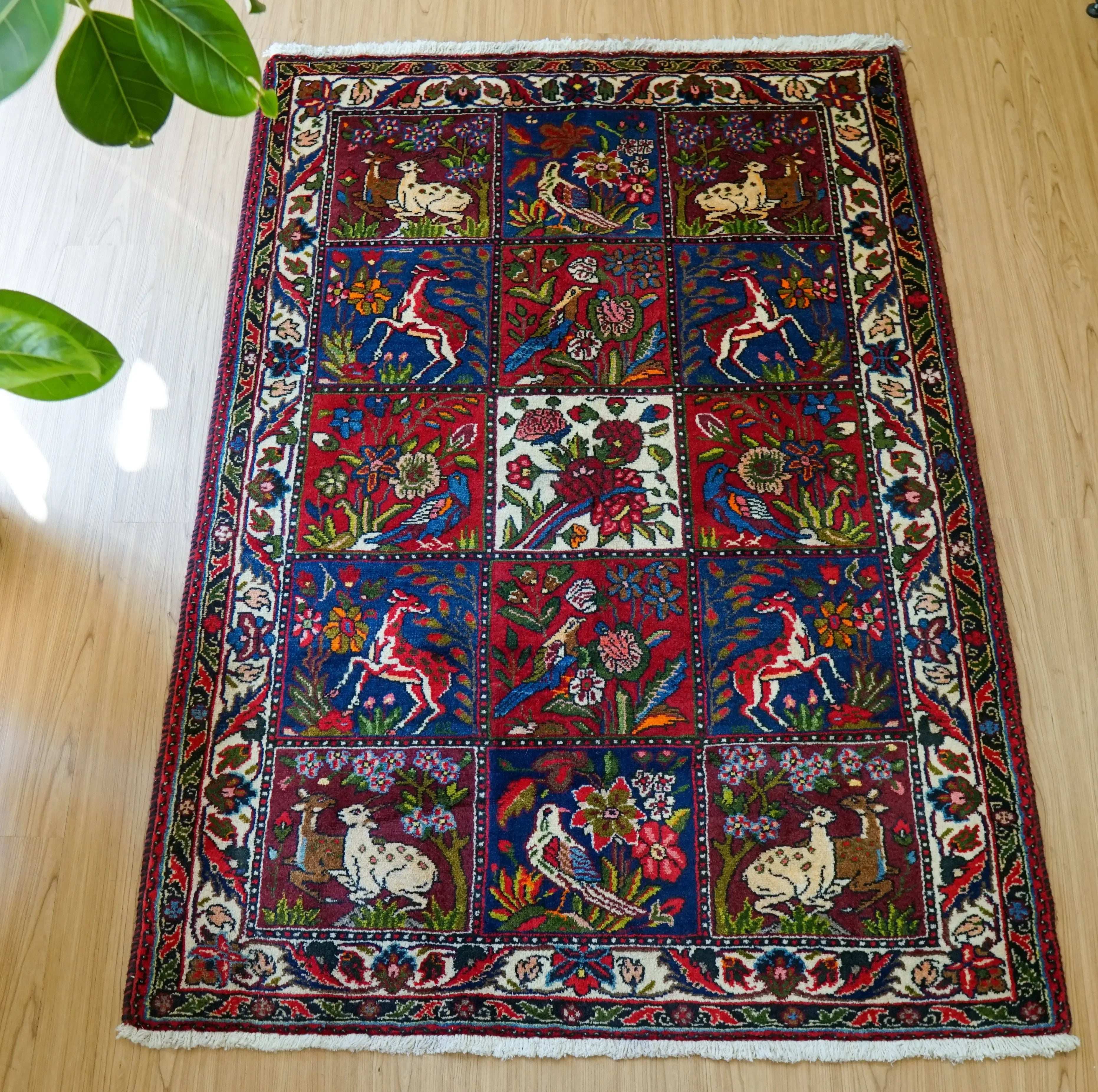 ペルシャ絨毯専門店 Decorworks イラン直輸入,手織りラグコレクション