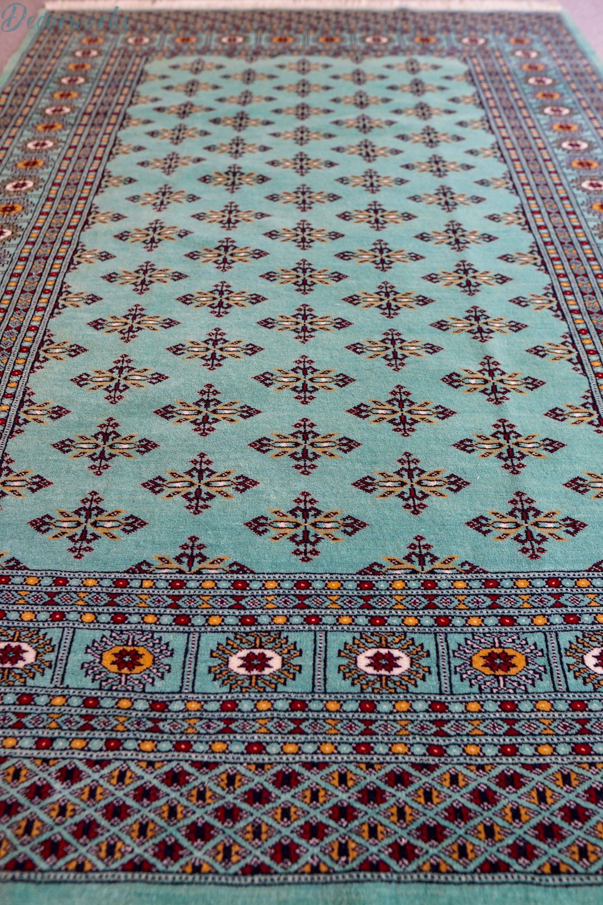 180×129cm パキスタン手織り絨毯 Decorworks