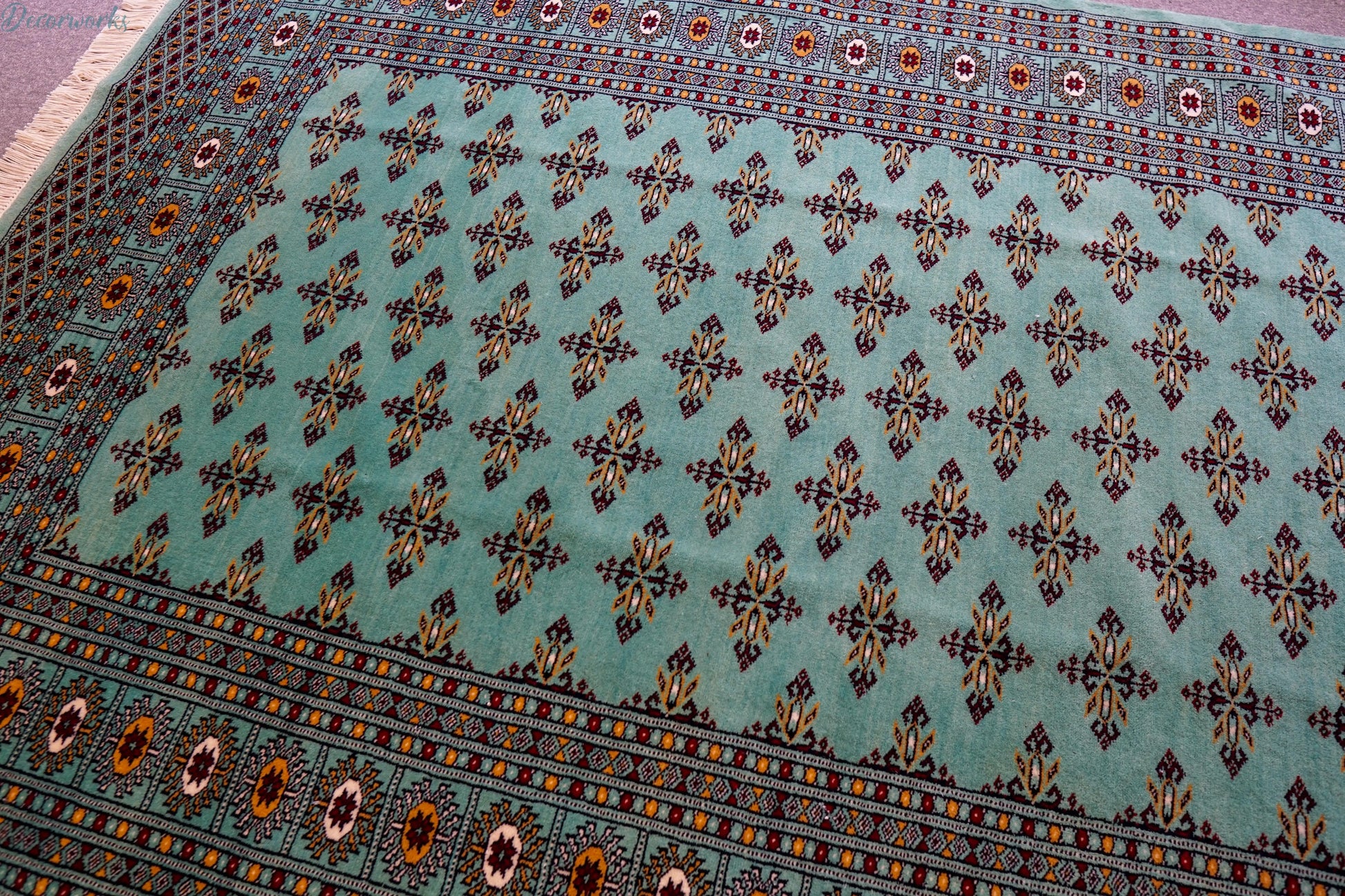 180×129cm パキスタン手織り絨毯 Decorworks