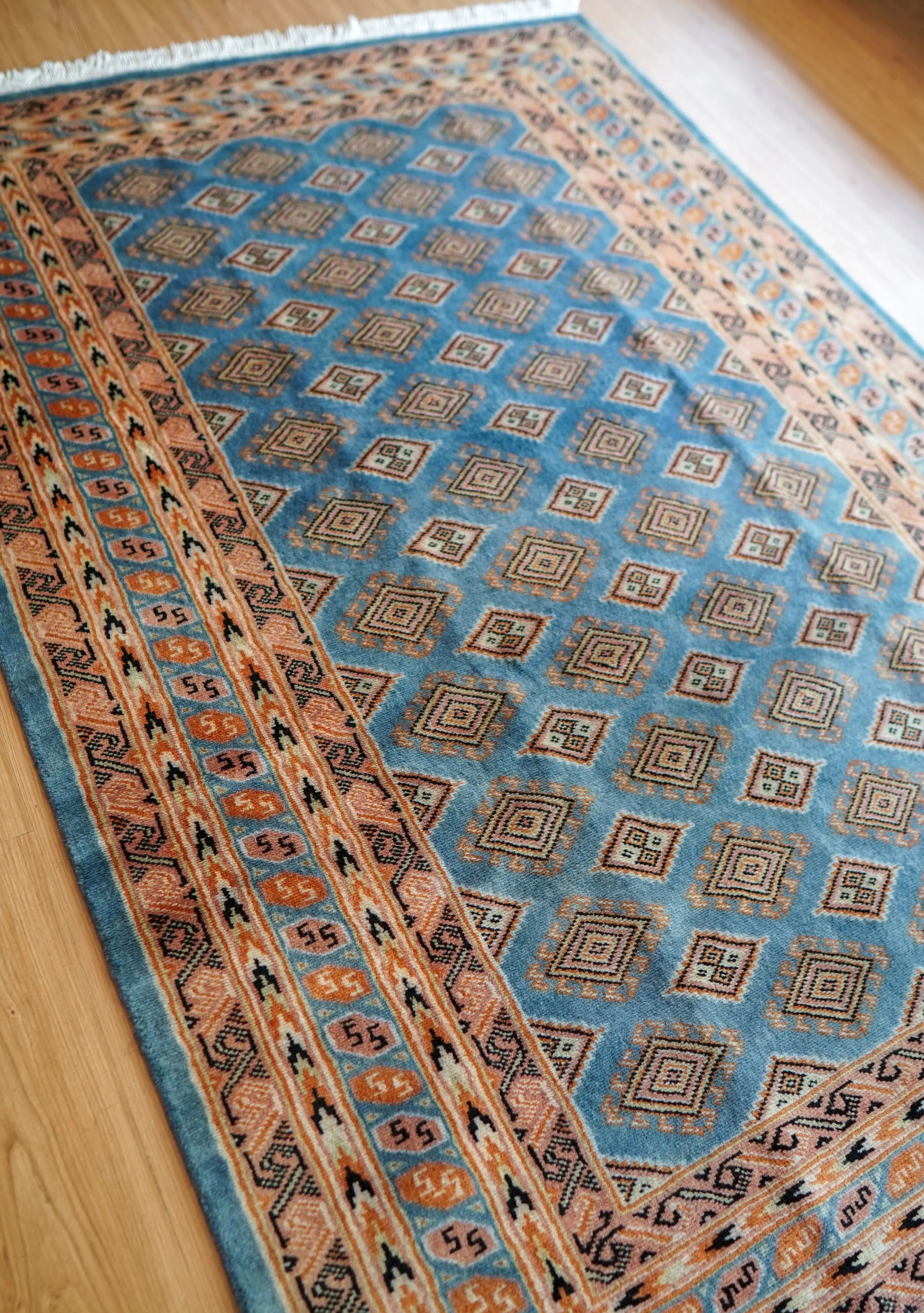 パキスタン手織り絨毯 トライバルラグ 185×125cm - Decorworks