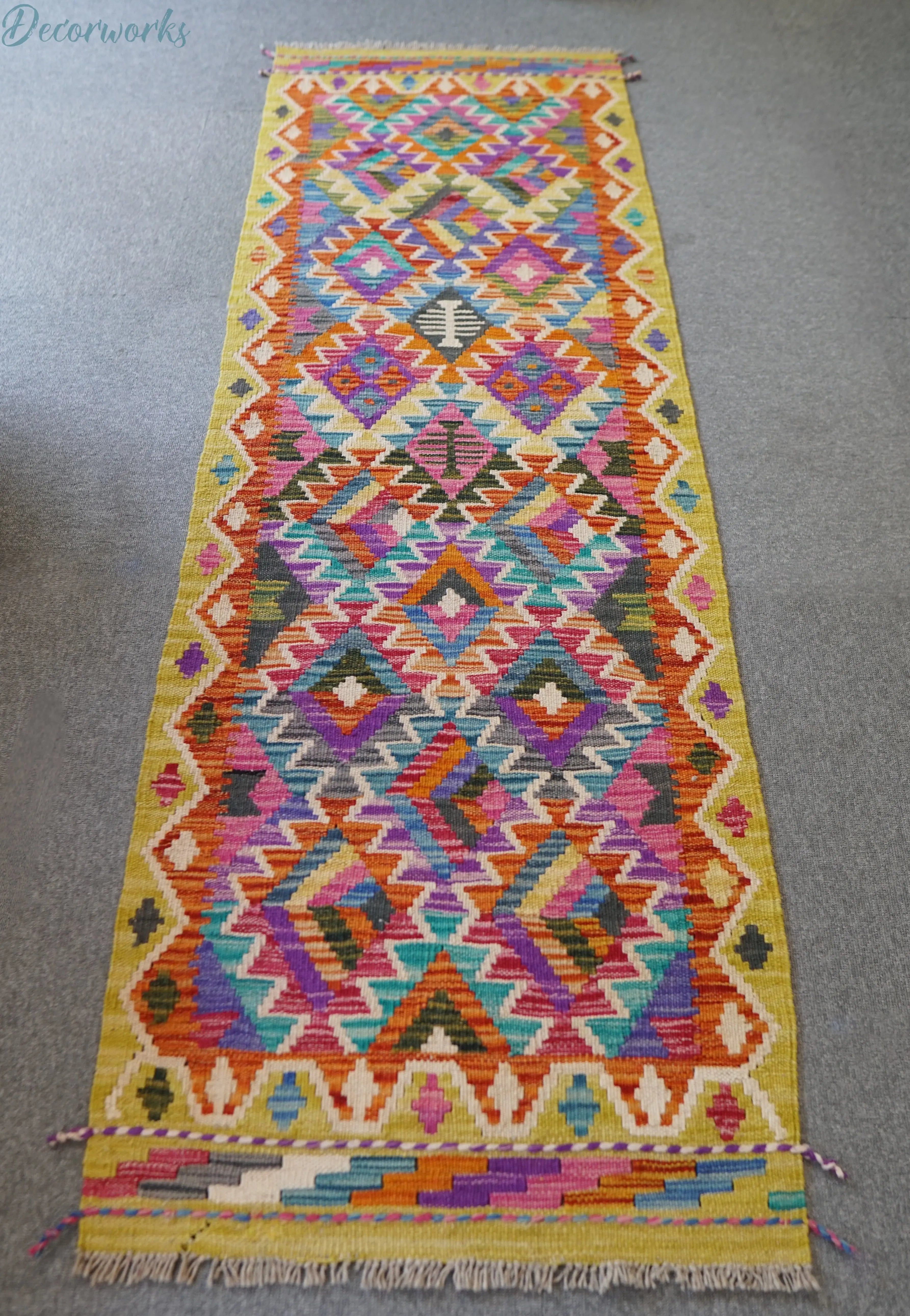 トライバルラグ　ウズベキスタン産　ランナー 楽天市場】トライバルラグ バルーチ189×44cmランナーサイズ