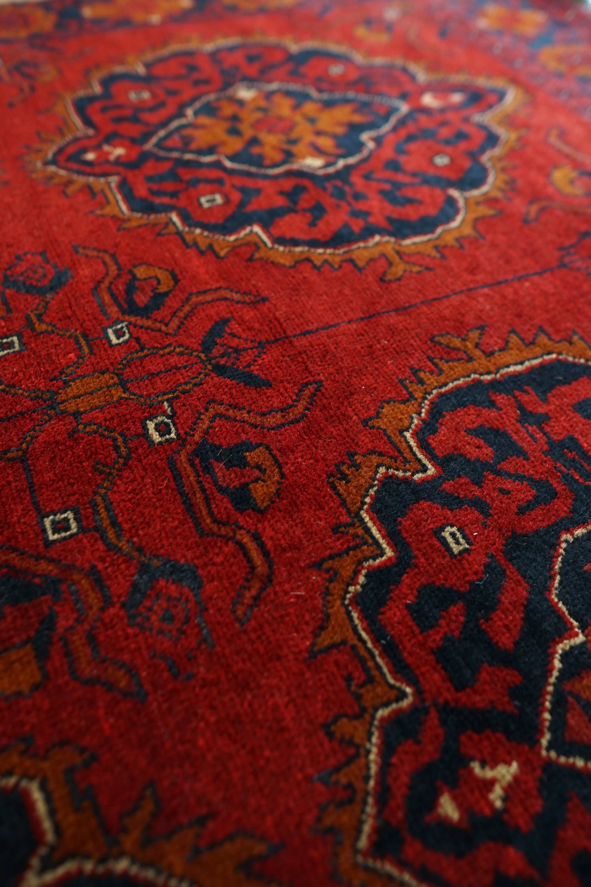 アフガニスタン手織り絨毯 カールモハメディ  194×130cm Decorworks
