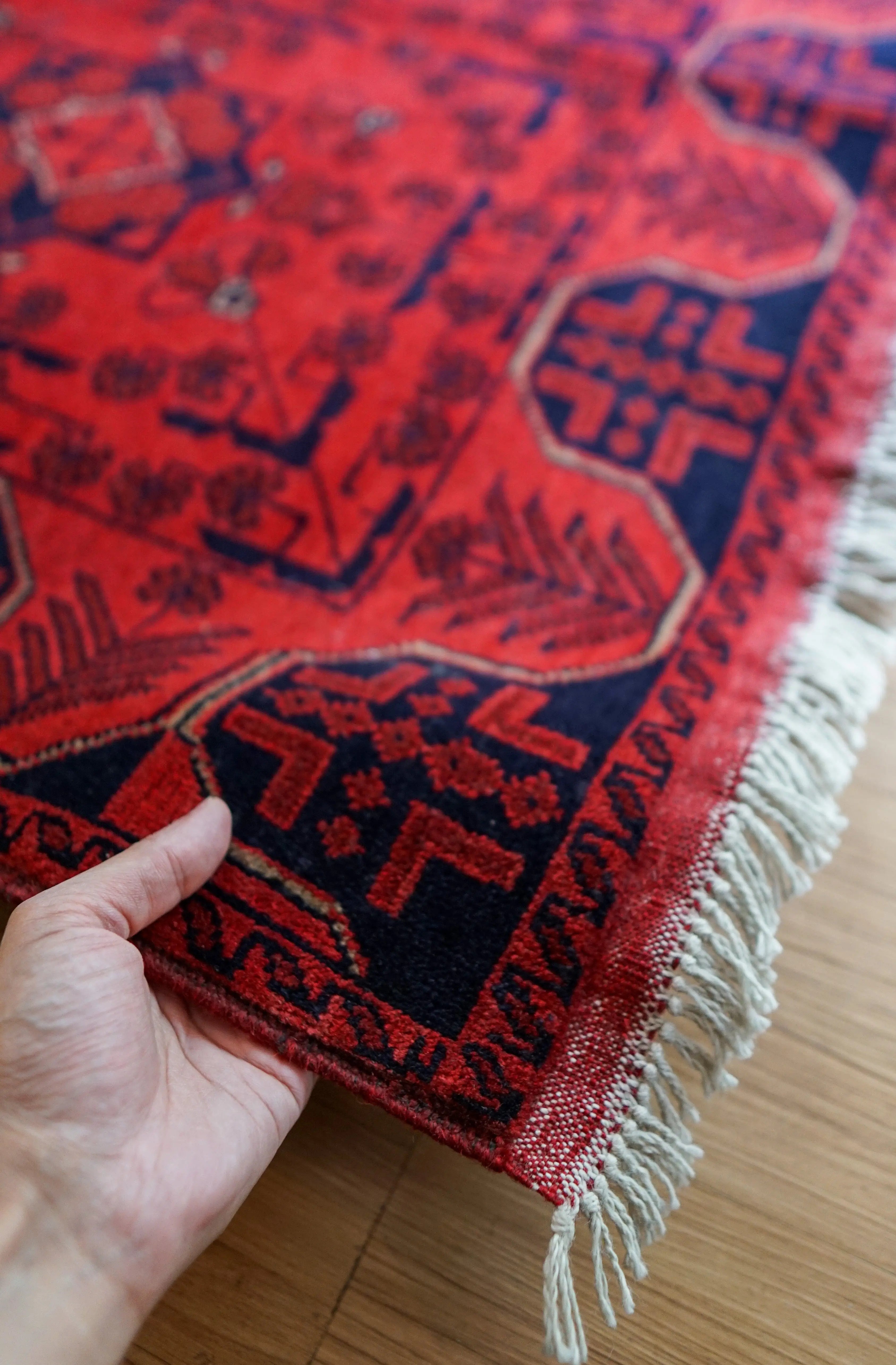 アフガニスタン手織り絨毯 カールモハメディ 195×121cm,伝統トライバル