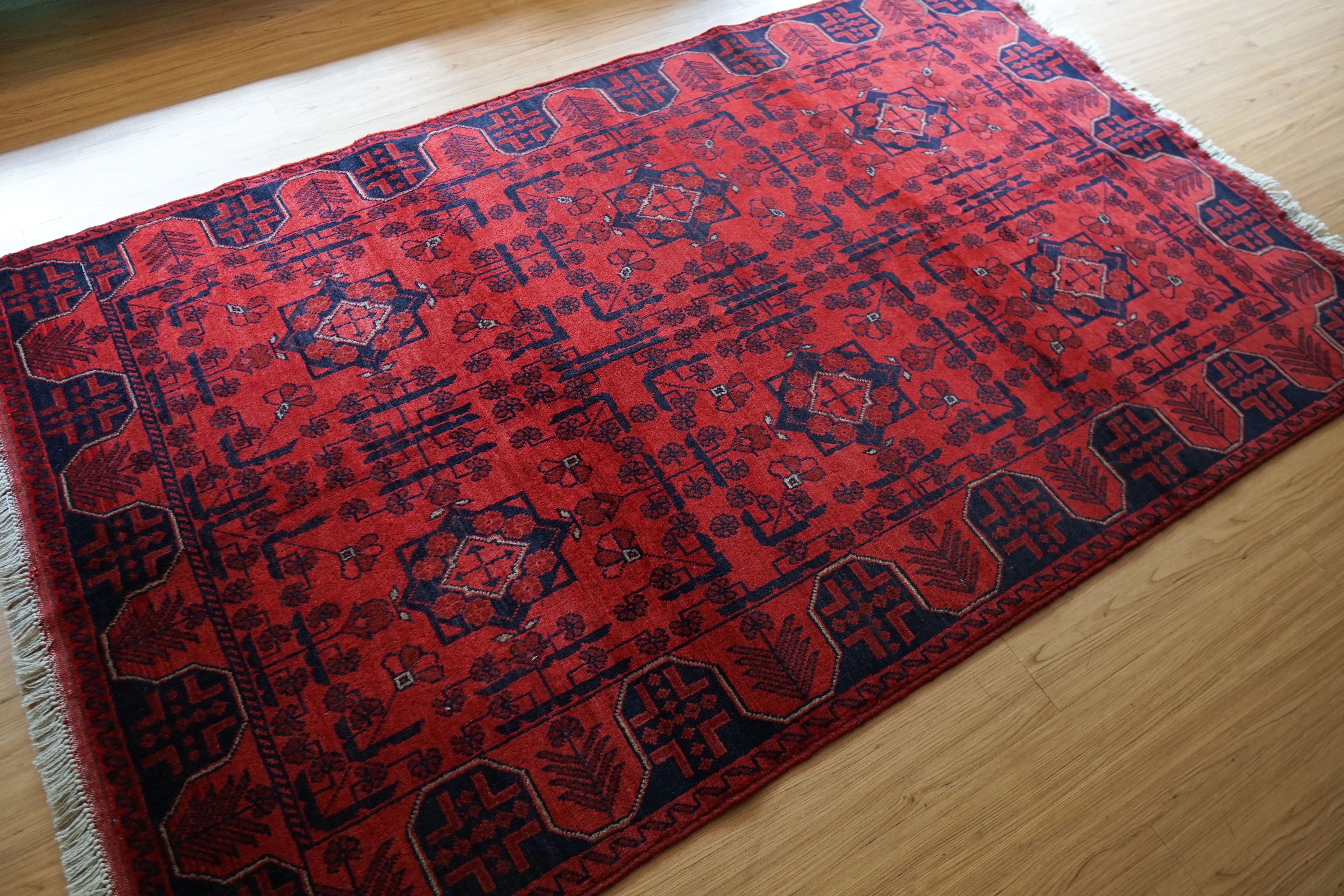 カールモハメディ アフガン絨毯手織りトライバルラグ・天然ウール使用 カールモハメディ アフガン絨毯手織りトライバルラグ・天然ウール使用