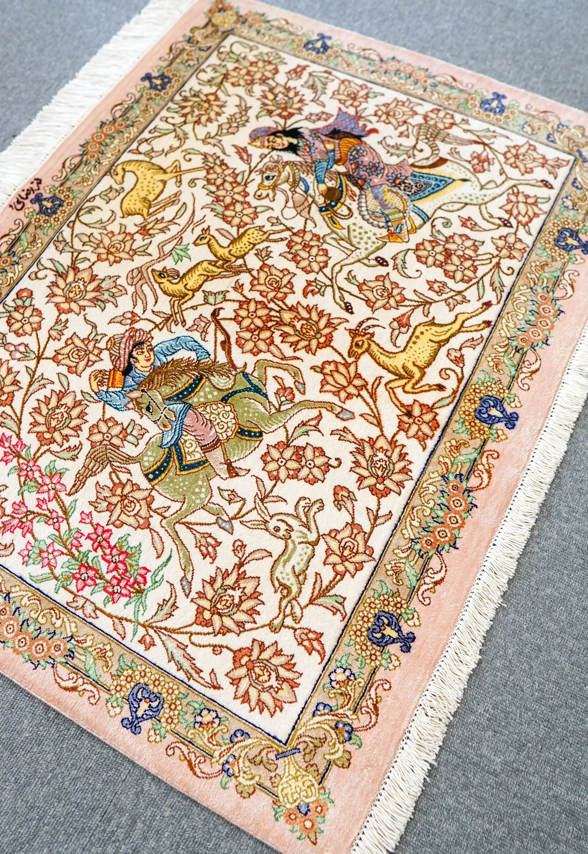 88×66cm　【ペルシャ絨毯　クム産　ラザイー房　シルク 100%　】証明書付 Decorworks