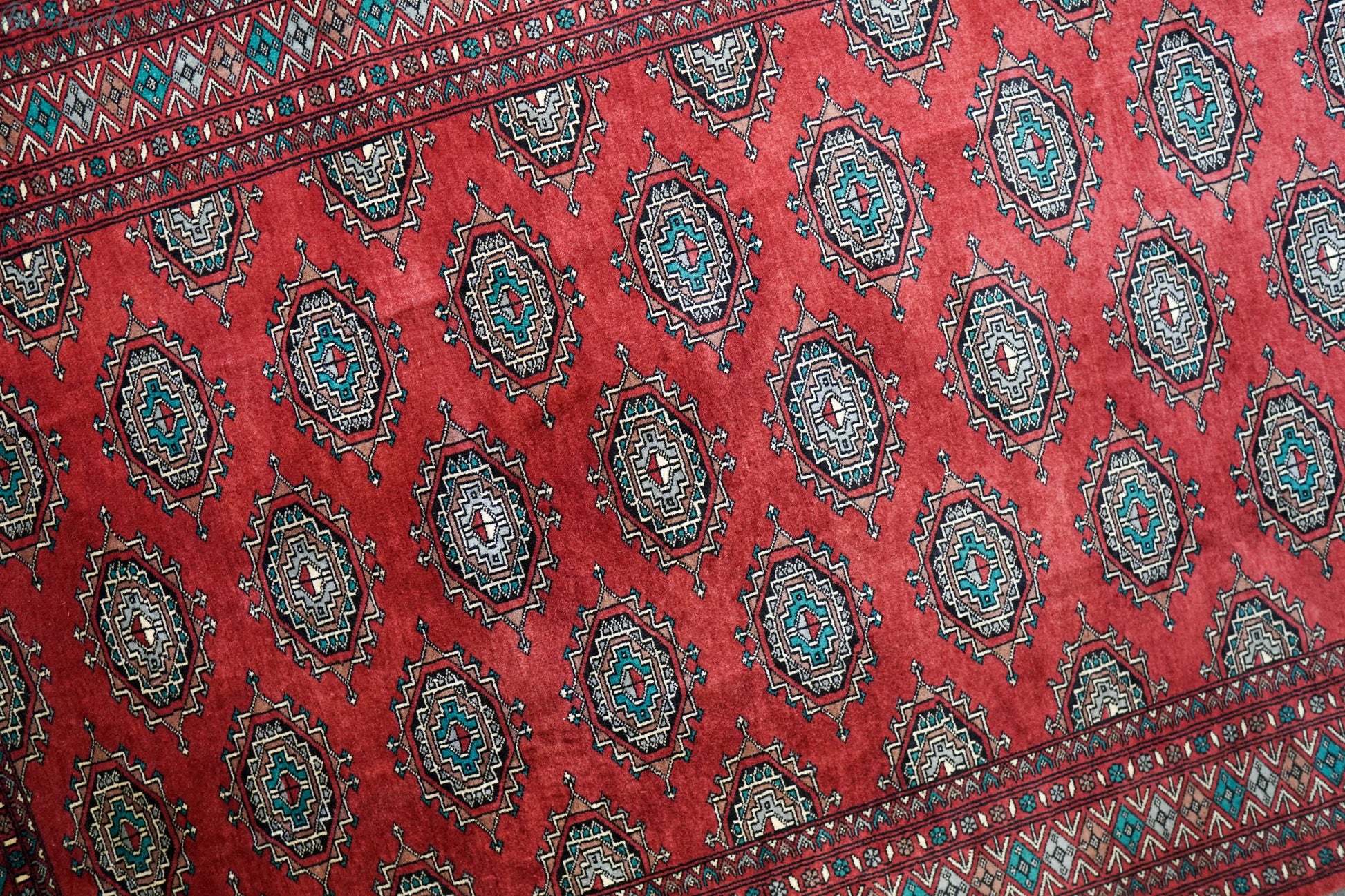200×126cm【パキスタン手織り絨毯】 Decorworks