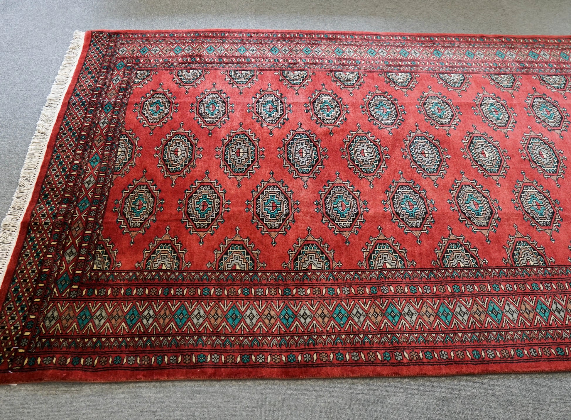 200×126cm【パキスタン手織り絨毯】 Decorworks