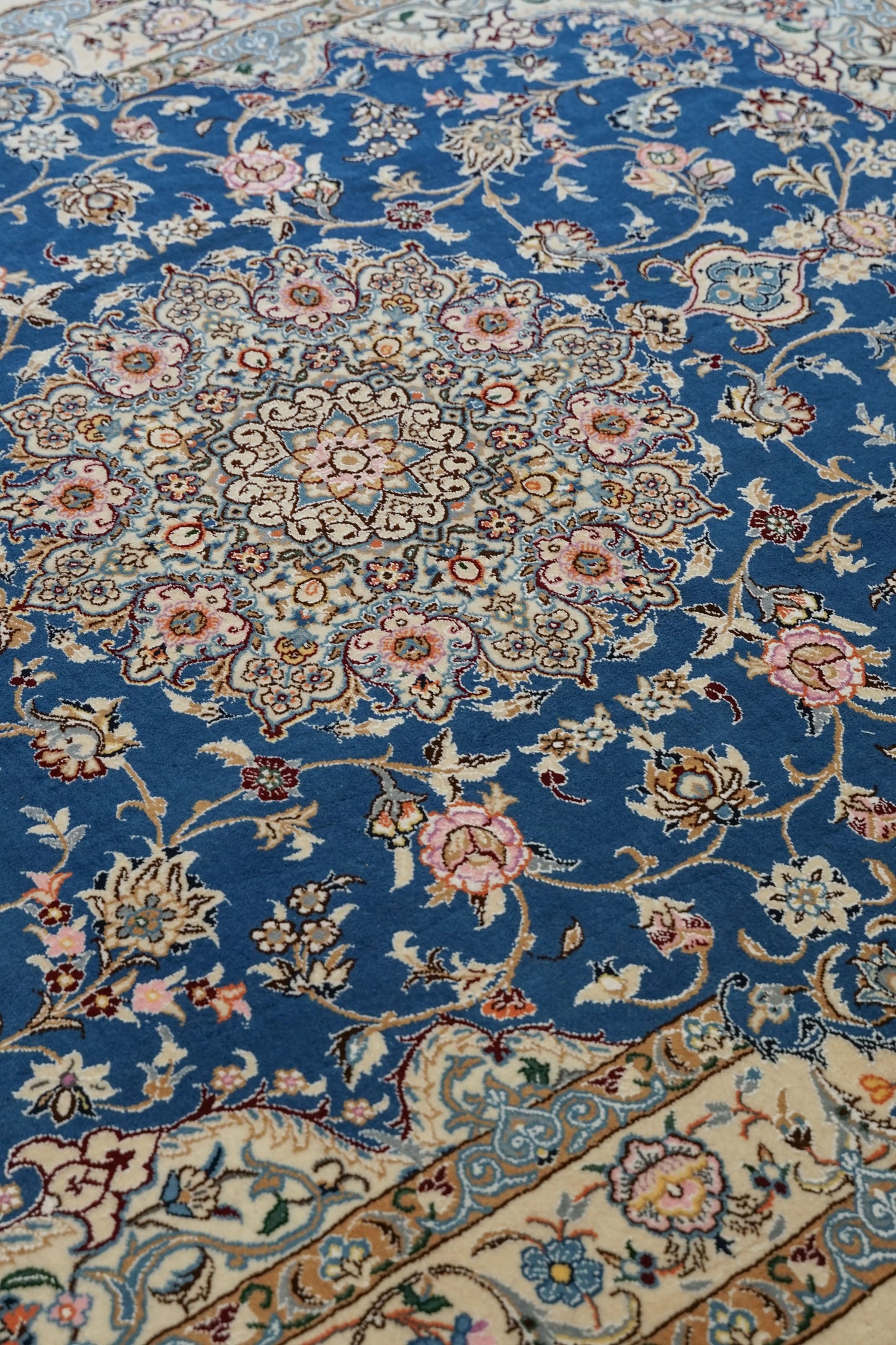 Collection ペルシャ絨毯 ナイン産   202×155cm　
