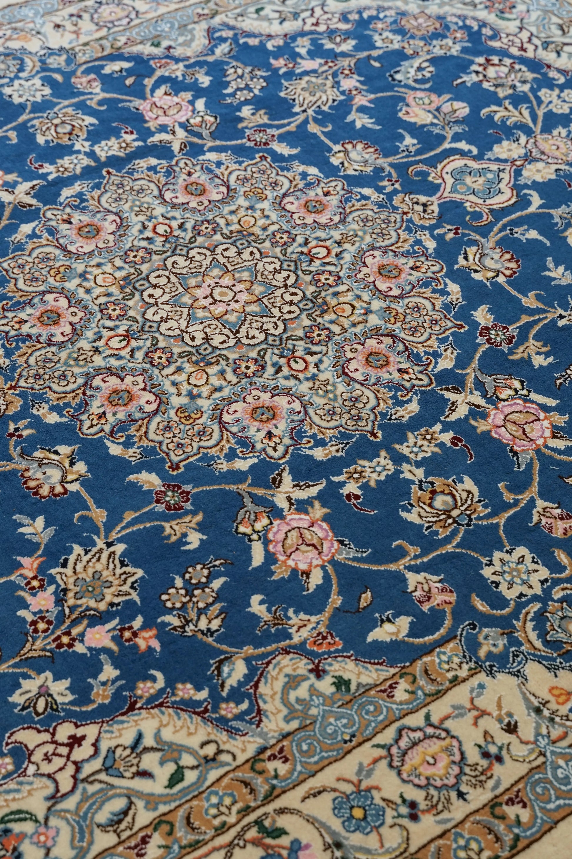 Collection ペルシャ絨毯 ナイン産   202×155cm　