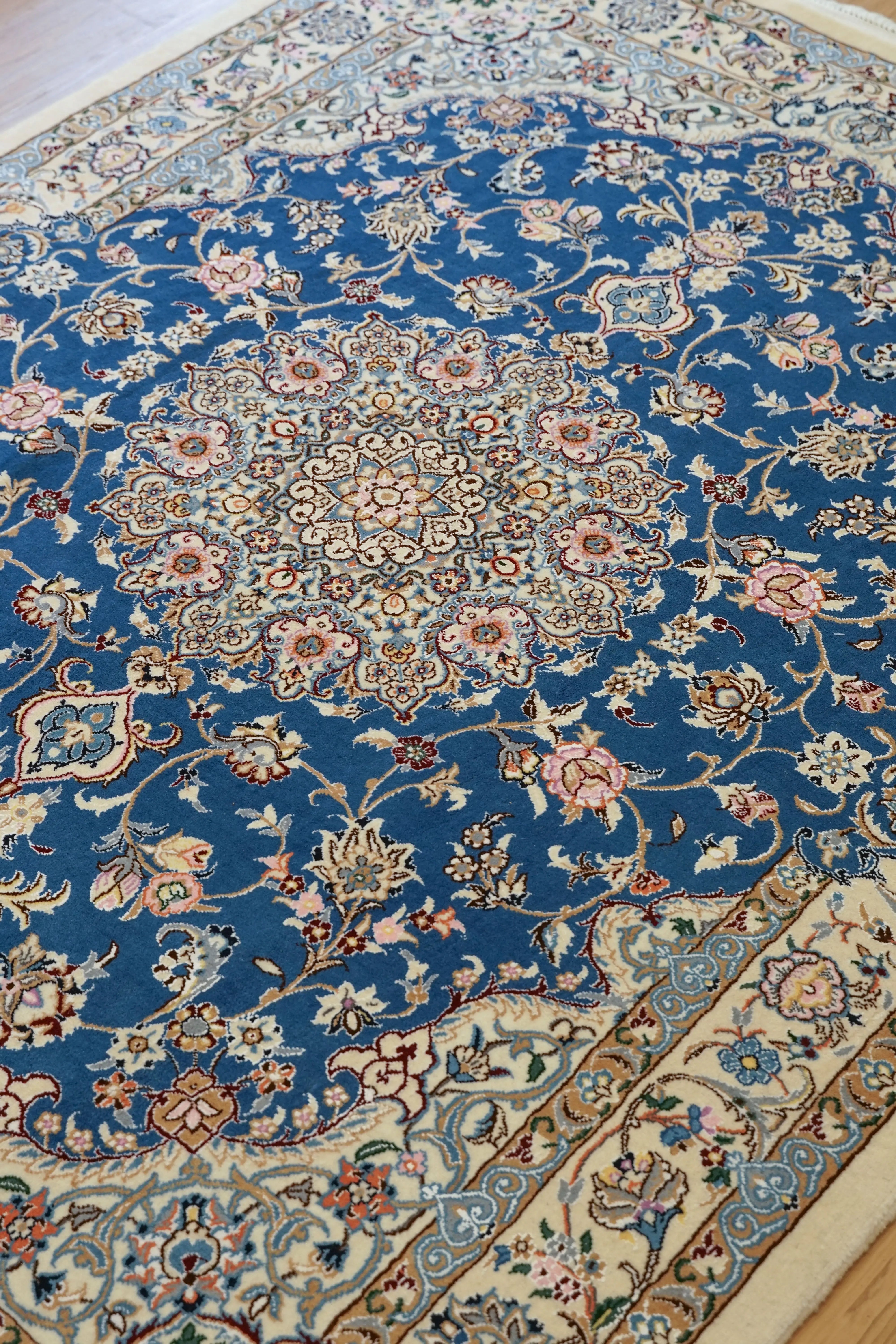 ペルシャ絨毯 ナイン産198×150cm- Decorworks