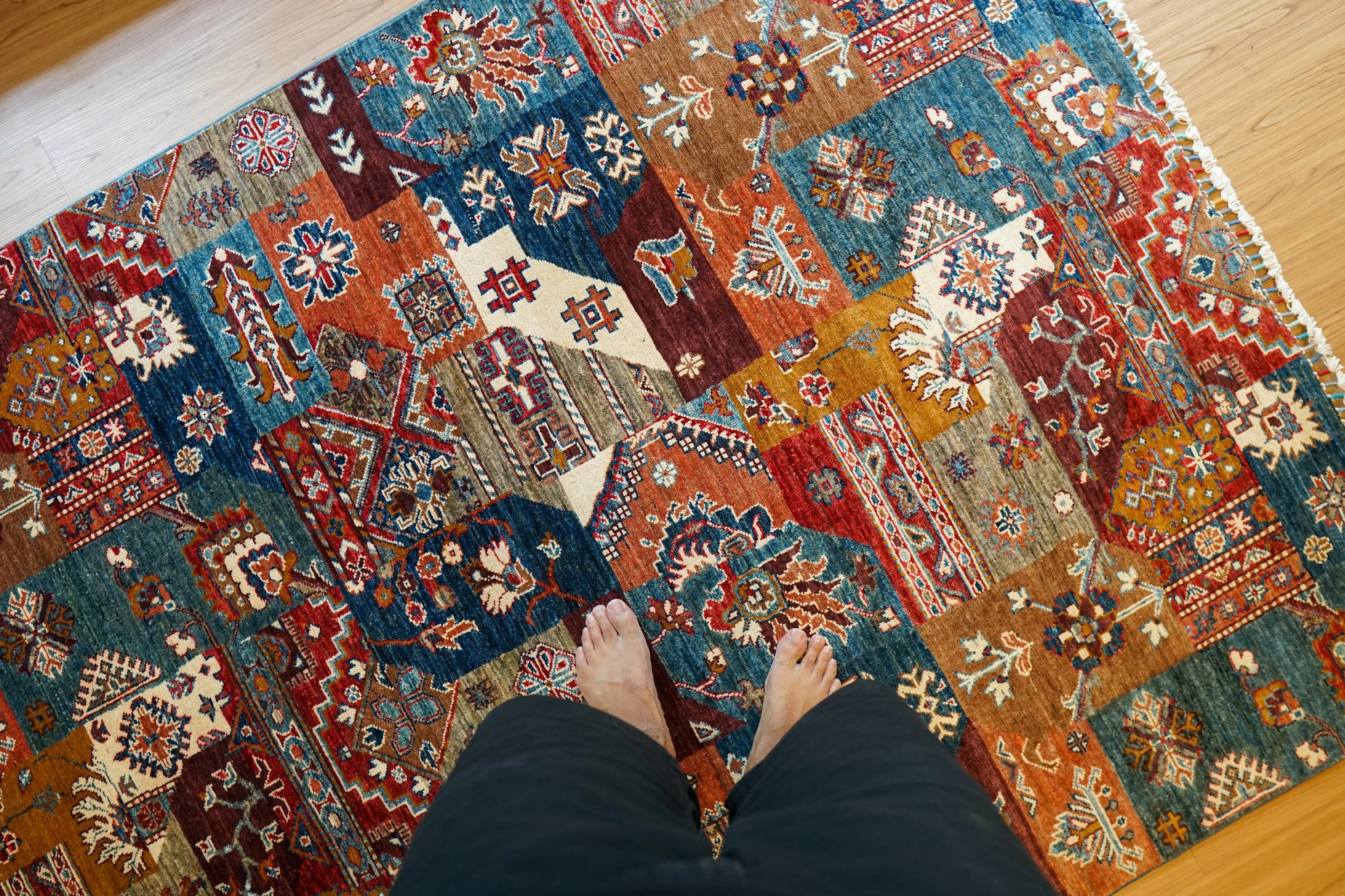 アフガン絨毯 ガズニー産 ウール トライバル 206×153cm アフガン絨毯 ガズニー産 ウール トライバルパッチワーク