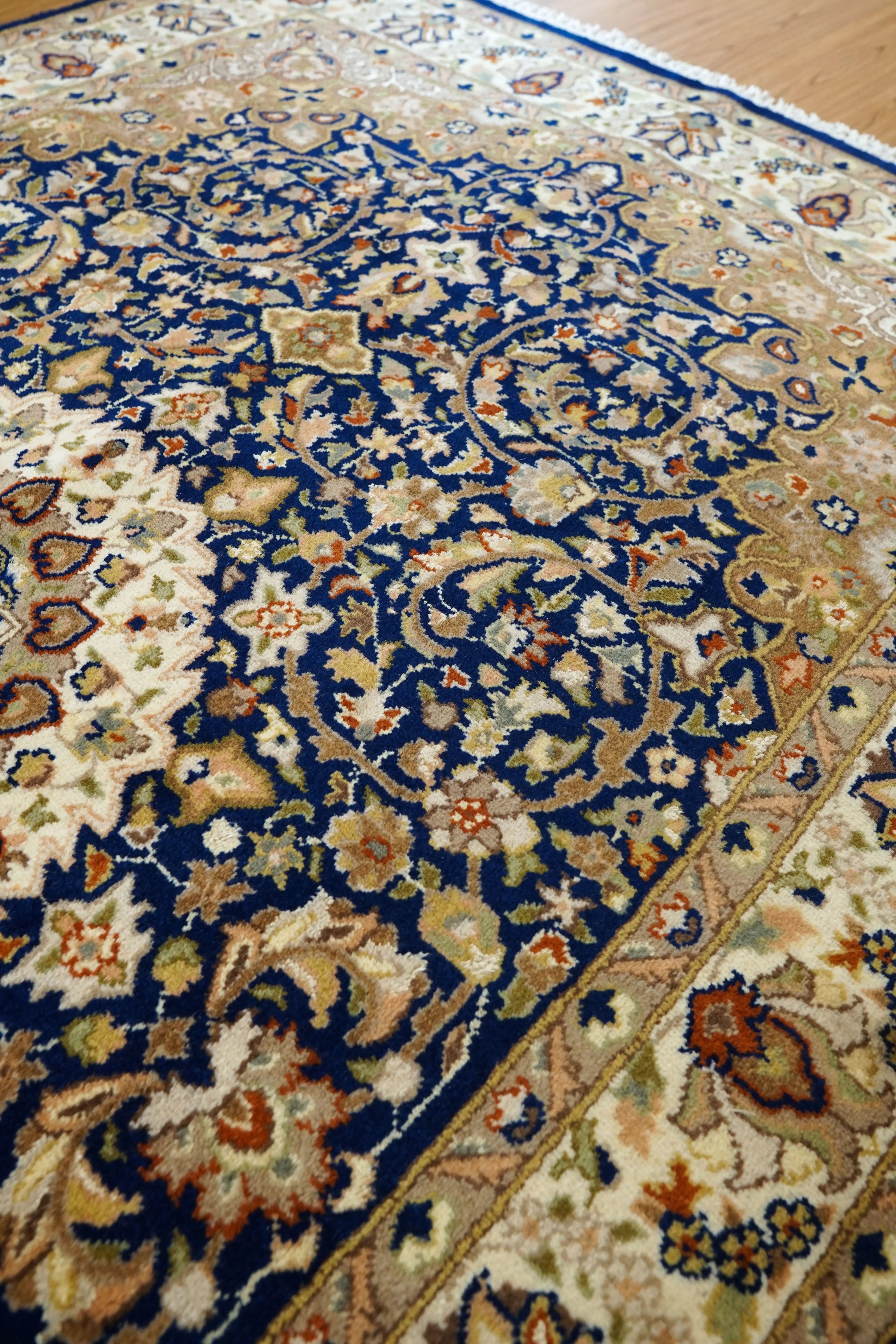 214×135cm パキスタン手織り絨毯 ダブルノット オリエンタルラグ オリエンタルラグパキスタン手織り絨毯 ダブルノット214×135cm