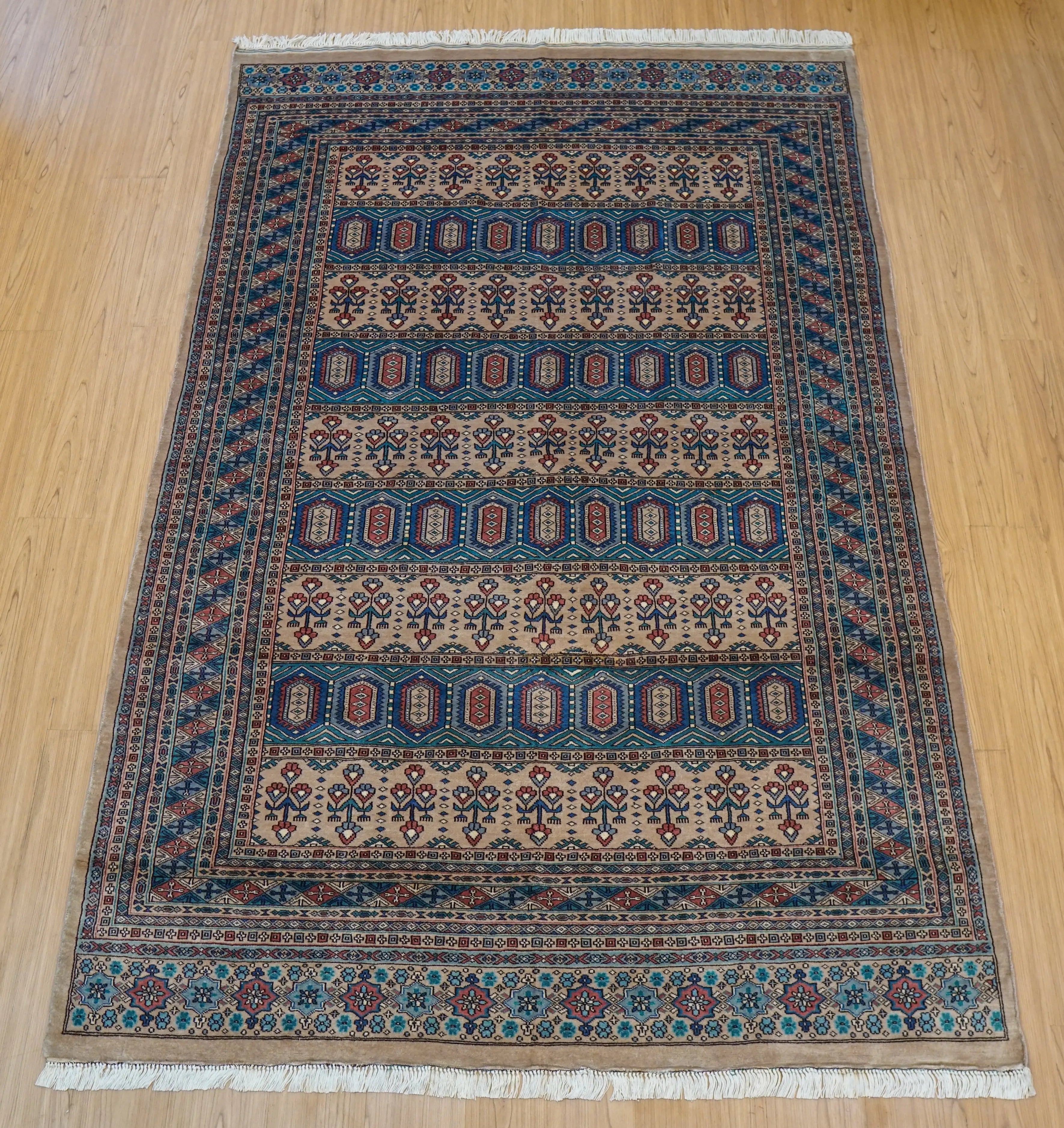 パキスタン手織り絨毯 229×151cm ニュージーランドウール 高品質