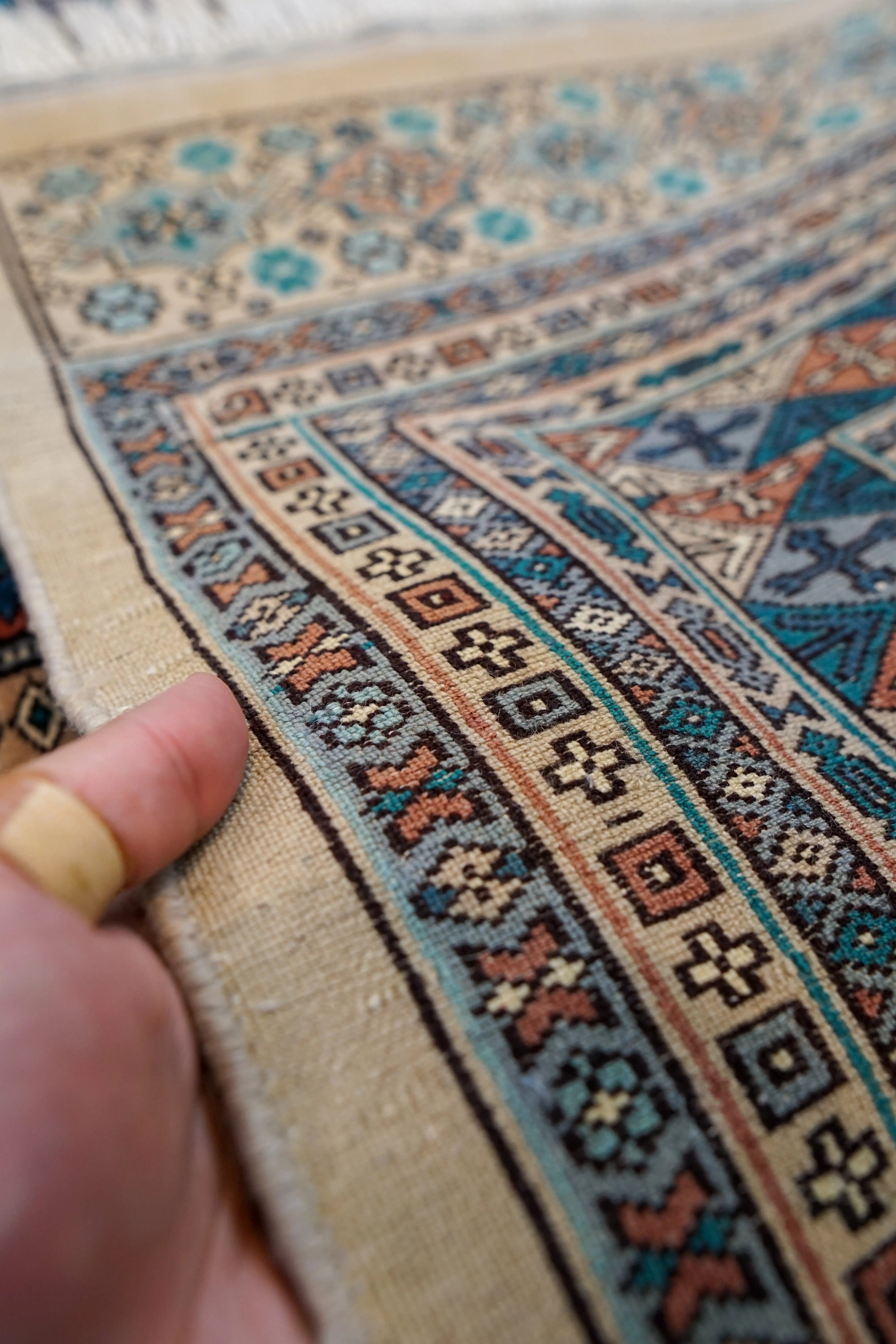 パキスタン手織り絨毯 229×151cm ニュージーランドウール 高品質