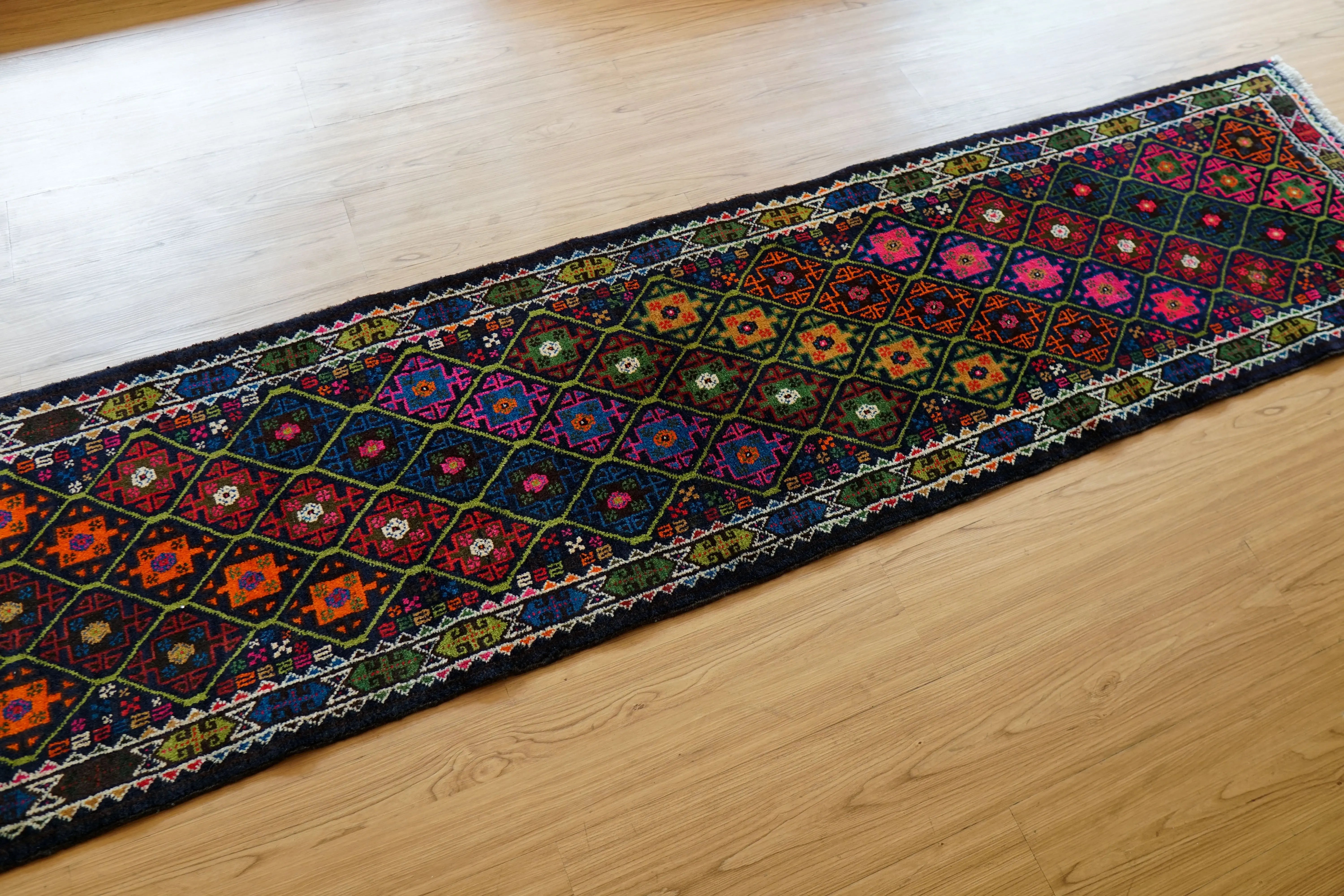 トライバルラグ　ウズベキスタン産　ランナー トライバルラグ アフガニスタン手織り絨毯 ランナー 231×55cm