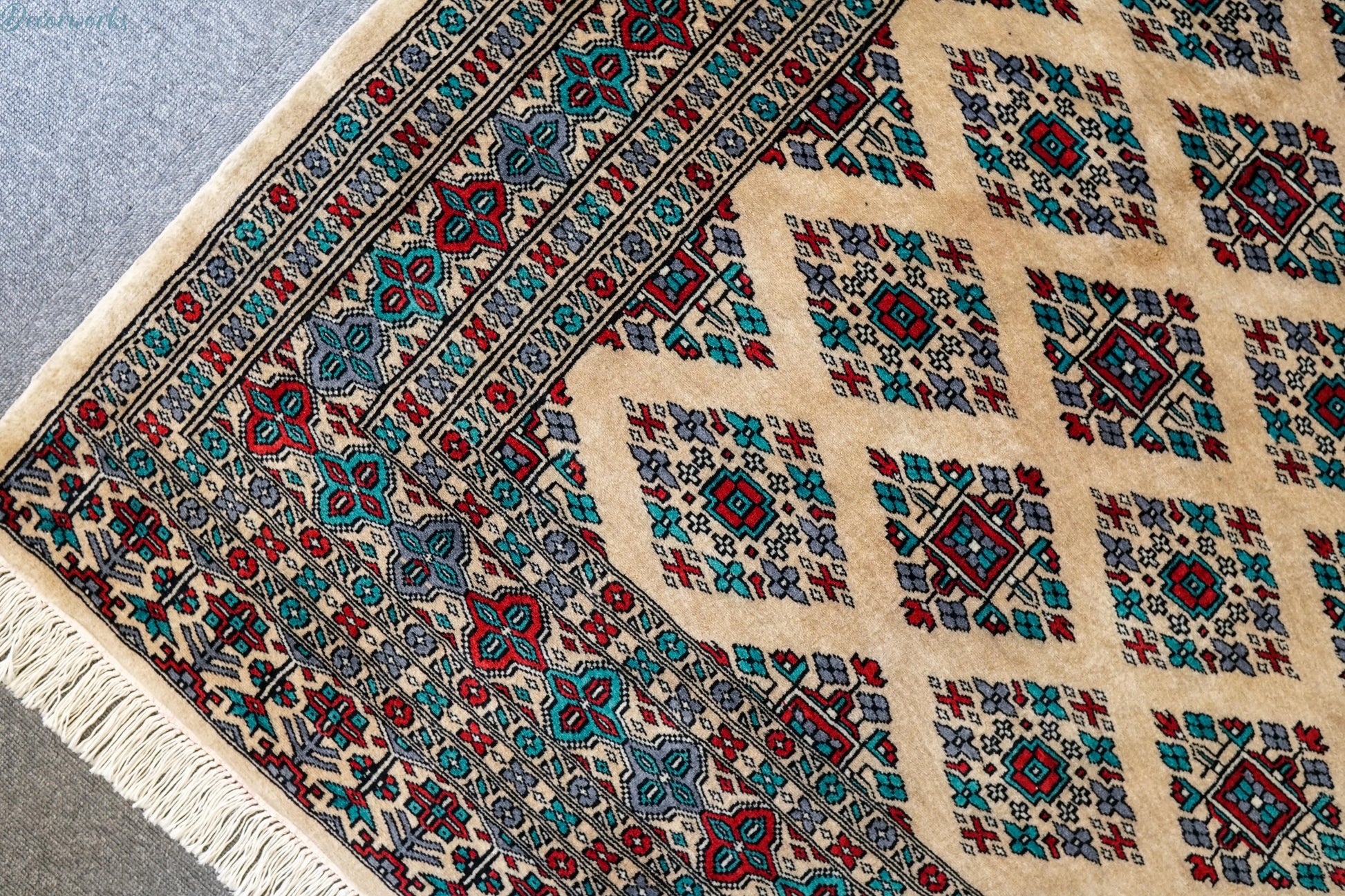 236×164cm  パキスタン手織り絨毯 Decorworks