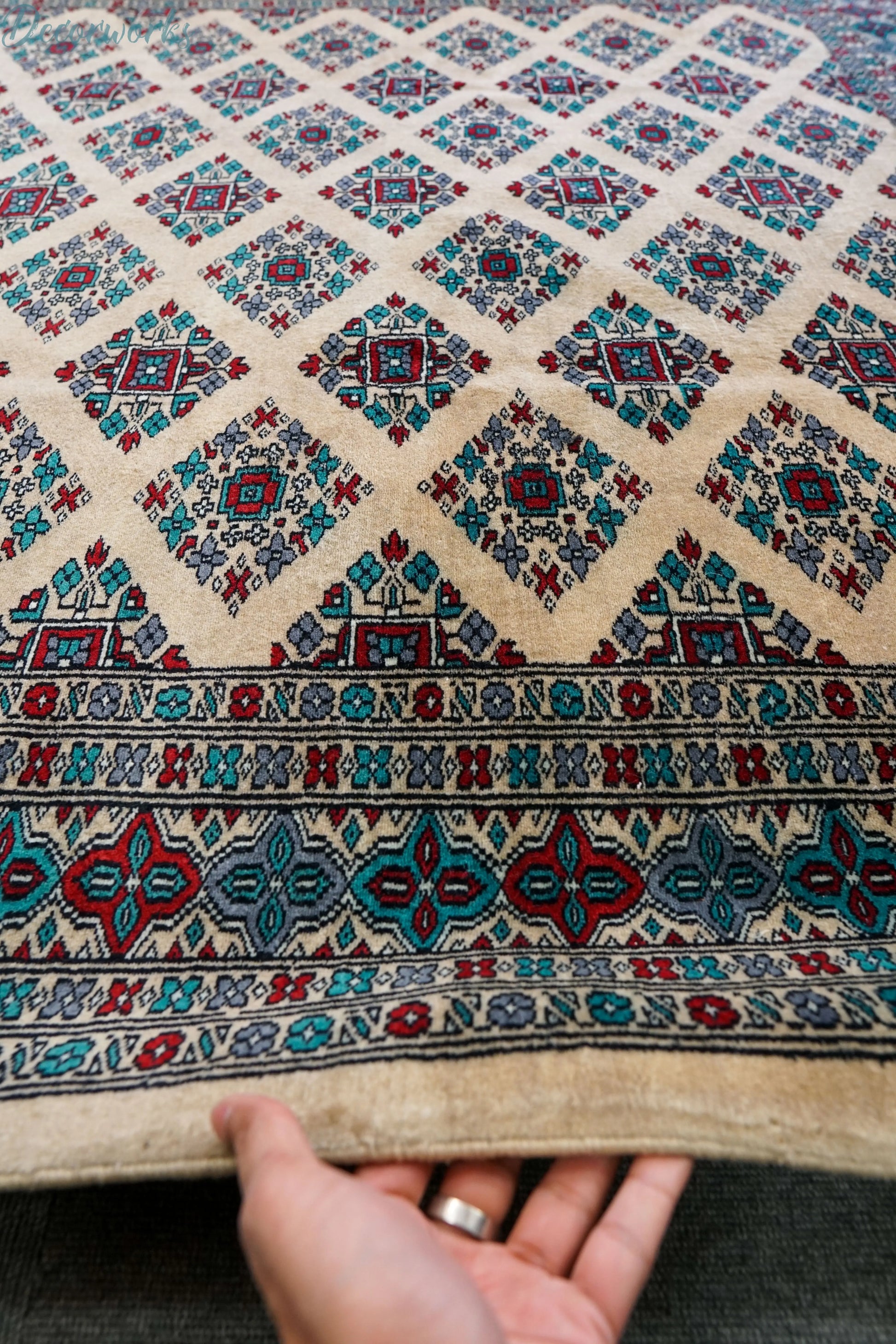 236×164cm  パキスタン手織り絨毯 Decorworks