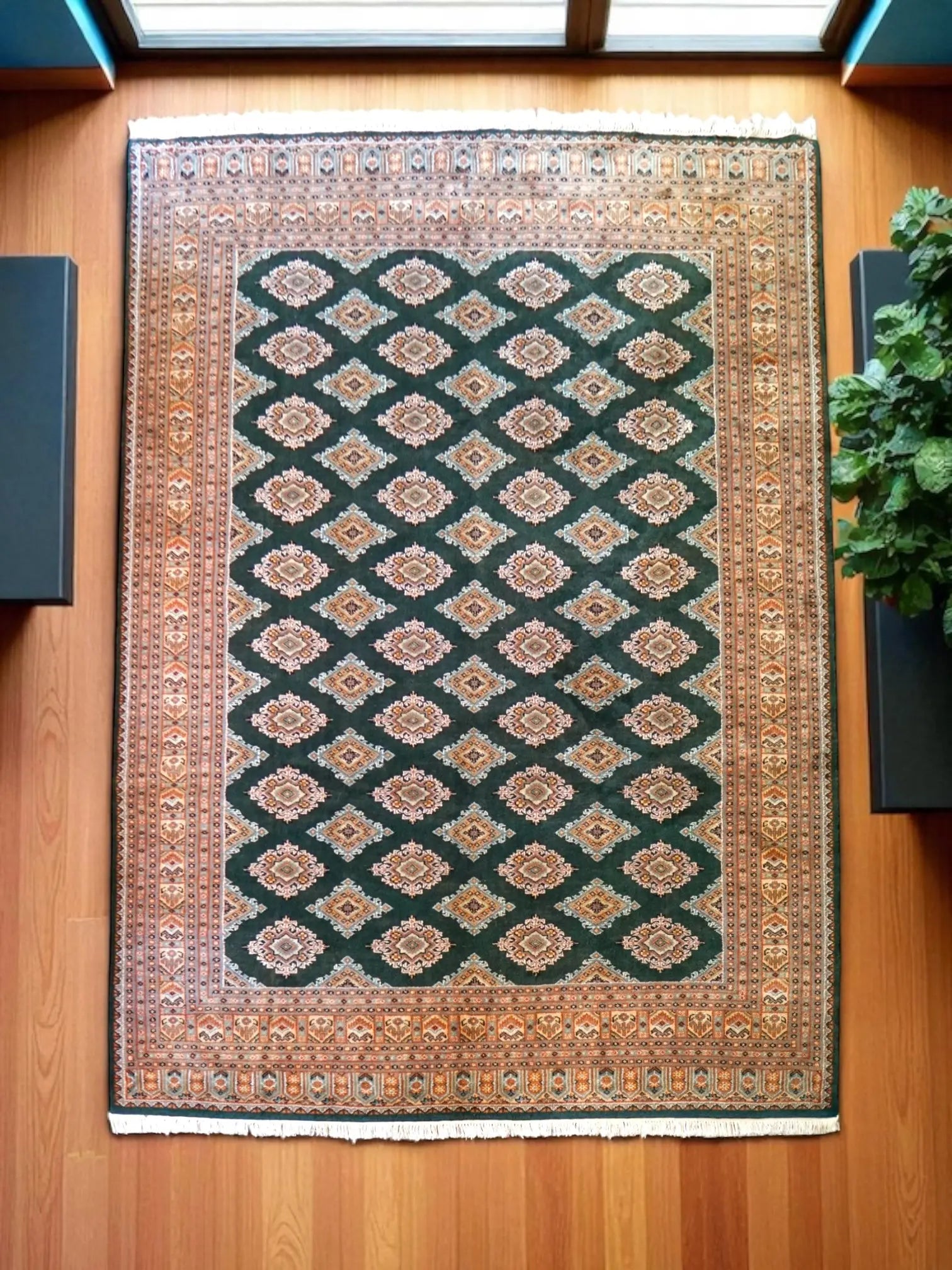 250×200cm【パキスタン手織り絨毯 Decorworks