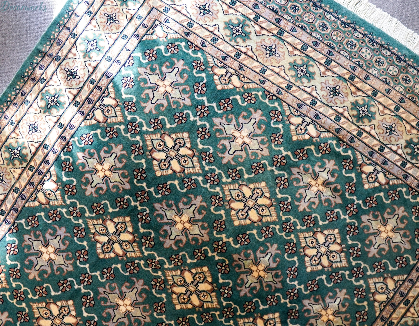 270×154cm パキスタン絨毯 Decorworks