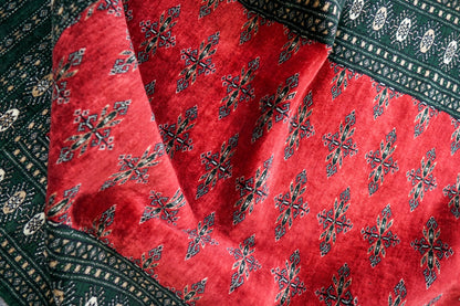 143×92cm  パキスタン手織り絨毯 Decorworks