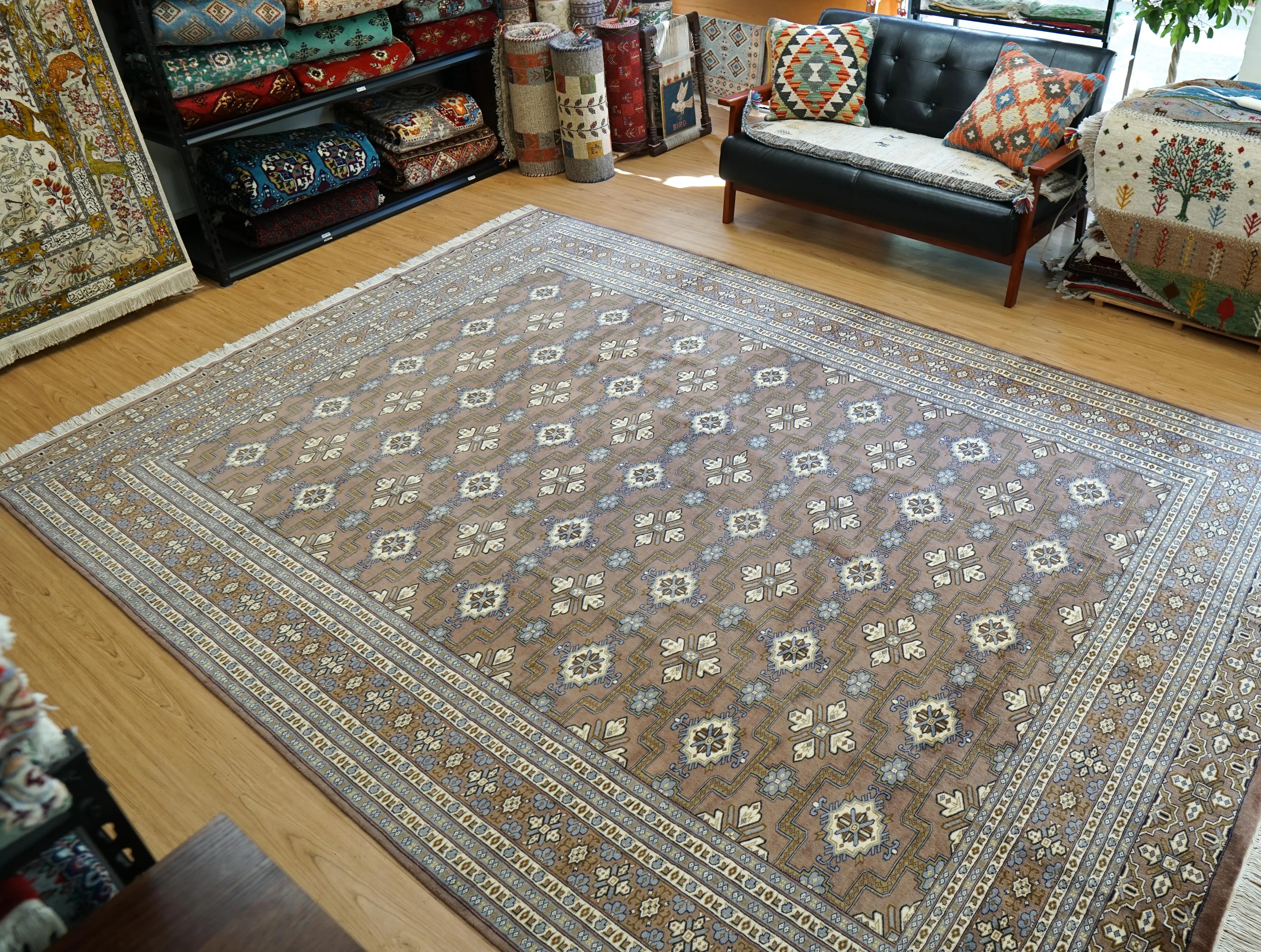 新品・未使用　パキスタン手織り絨毯　ウール100%　グリーン パキスタン絨毯 ウール100％ 手織り絨毯 ムガール 玄関マット 約