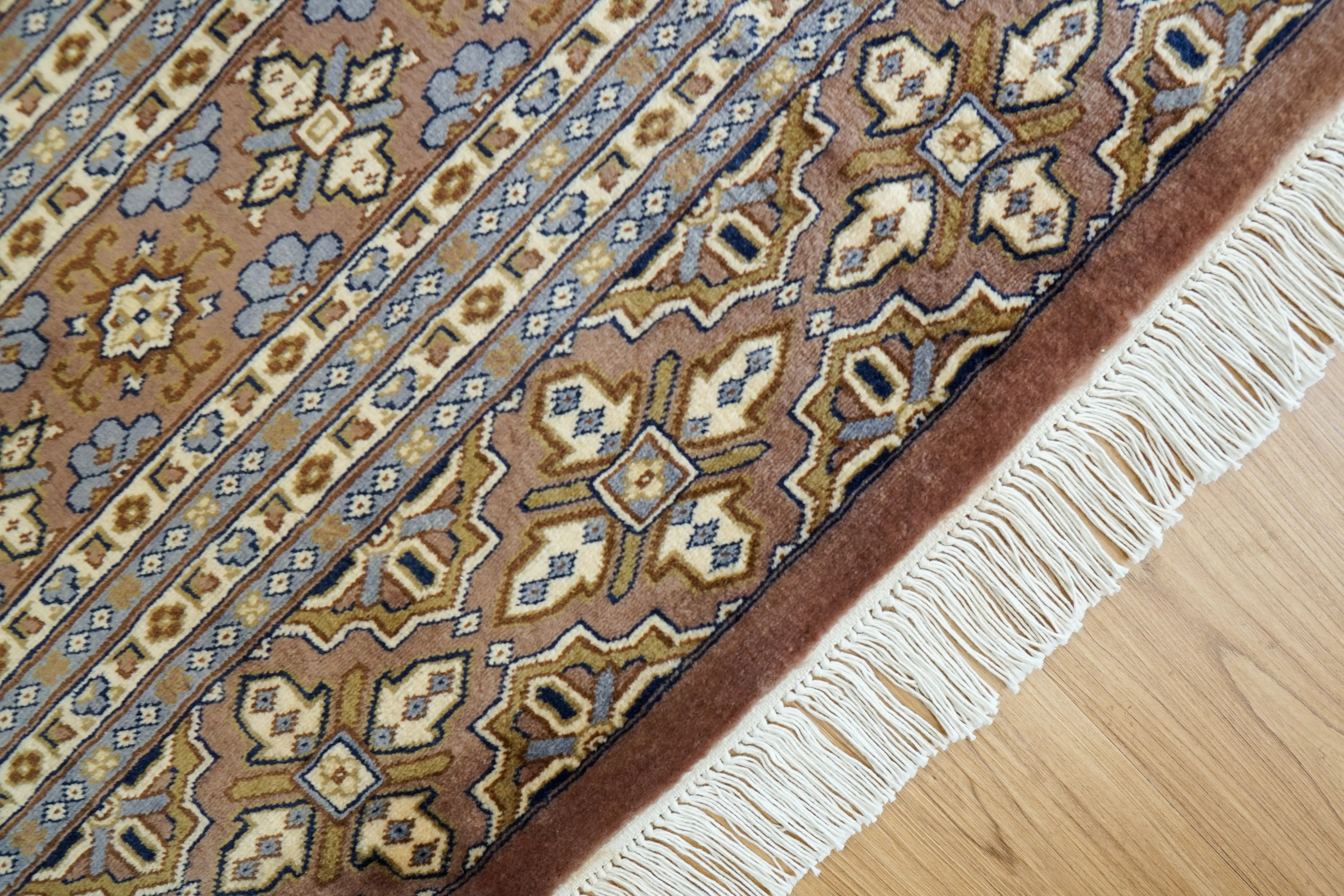 パキスタン手織り絨毯 307×220cm ニュージーランド産メリノウール使用