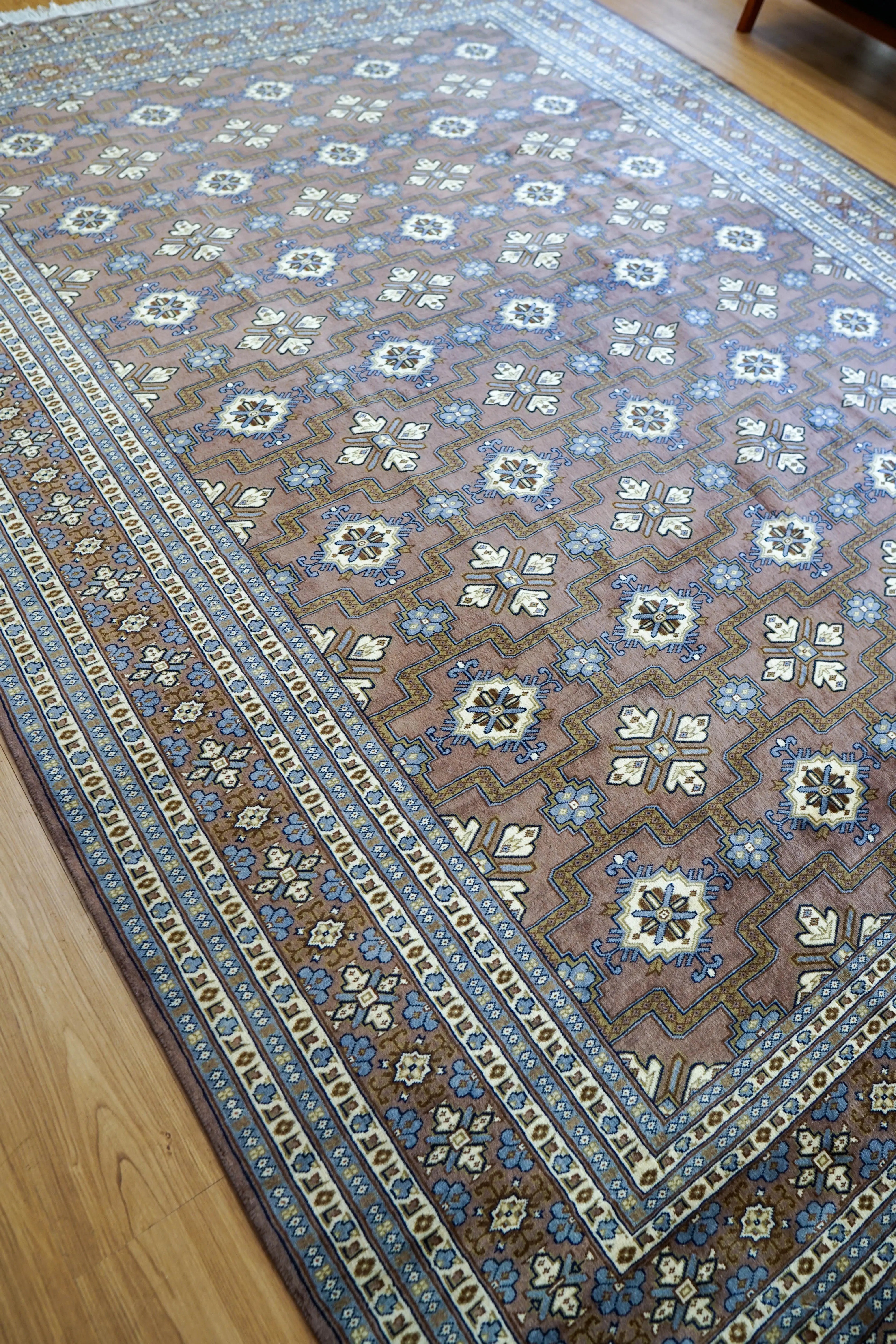 パキスタン手織り絨毯 307×220cm ニュージーランド産メリノウール使用