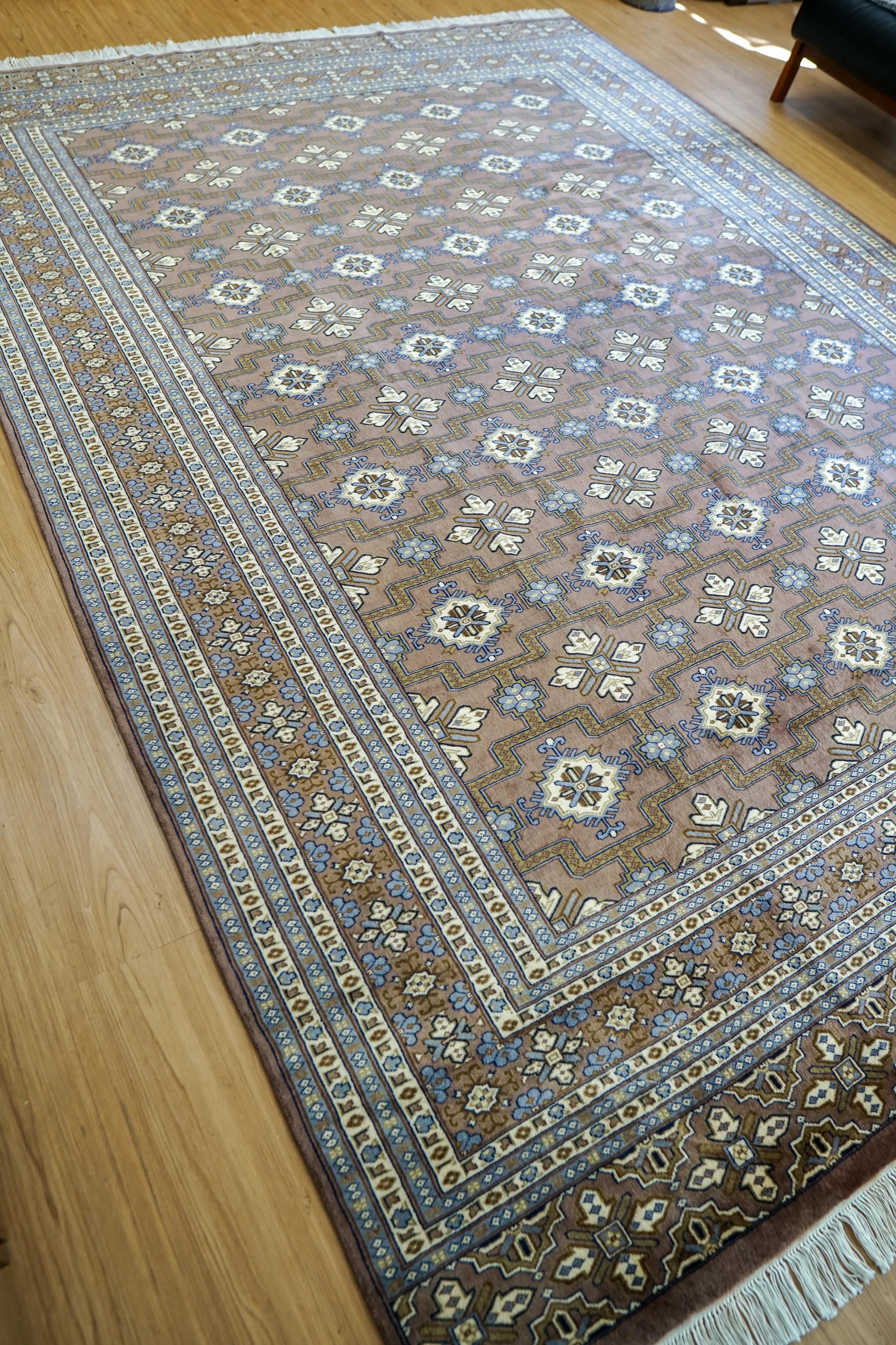 専用 Y2101 パキスタン絨毯 大判275×180㎝ ウール 手織り 専用 Y2101 パキスタン絨毯 大判275×180㎝ ウール 手織り 専用