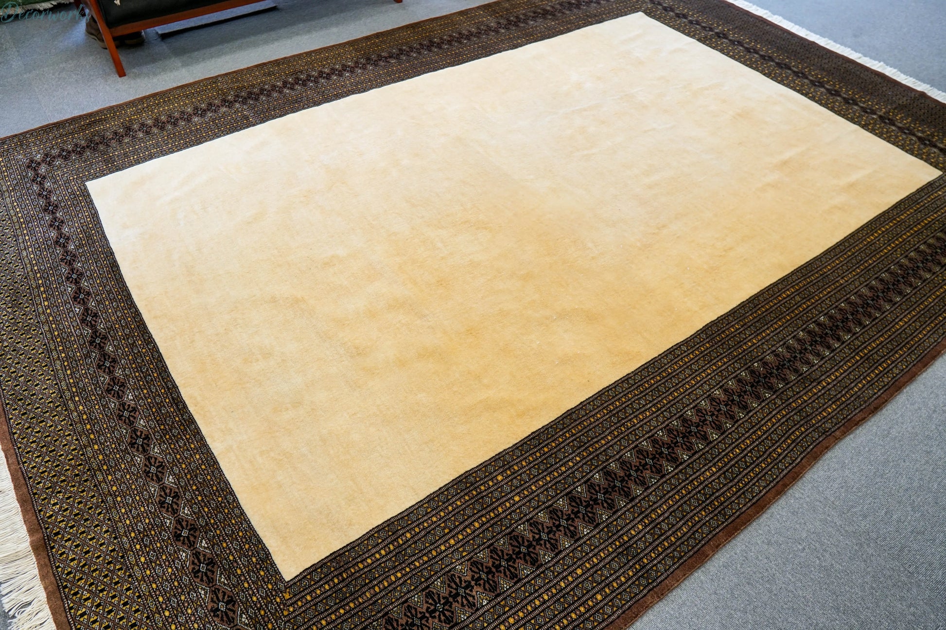 310×220cm【パキスタン手織り絨毯 Decorworks