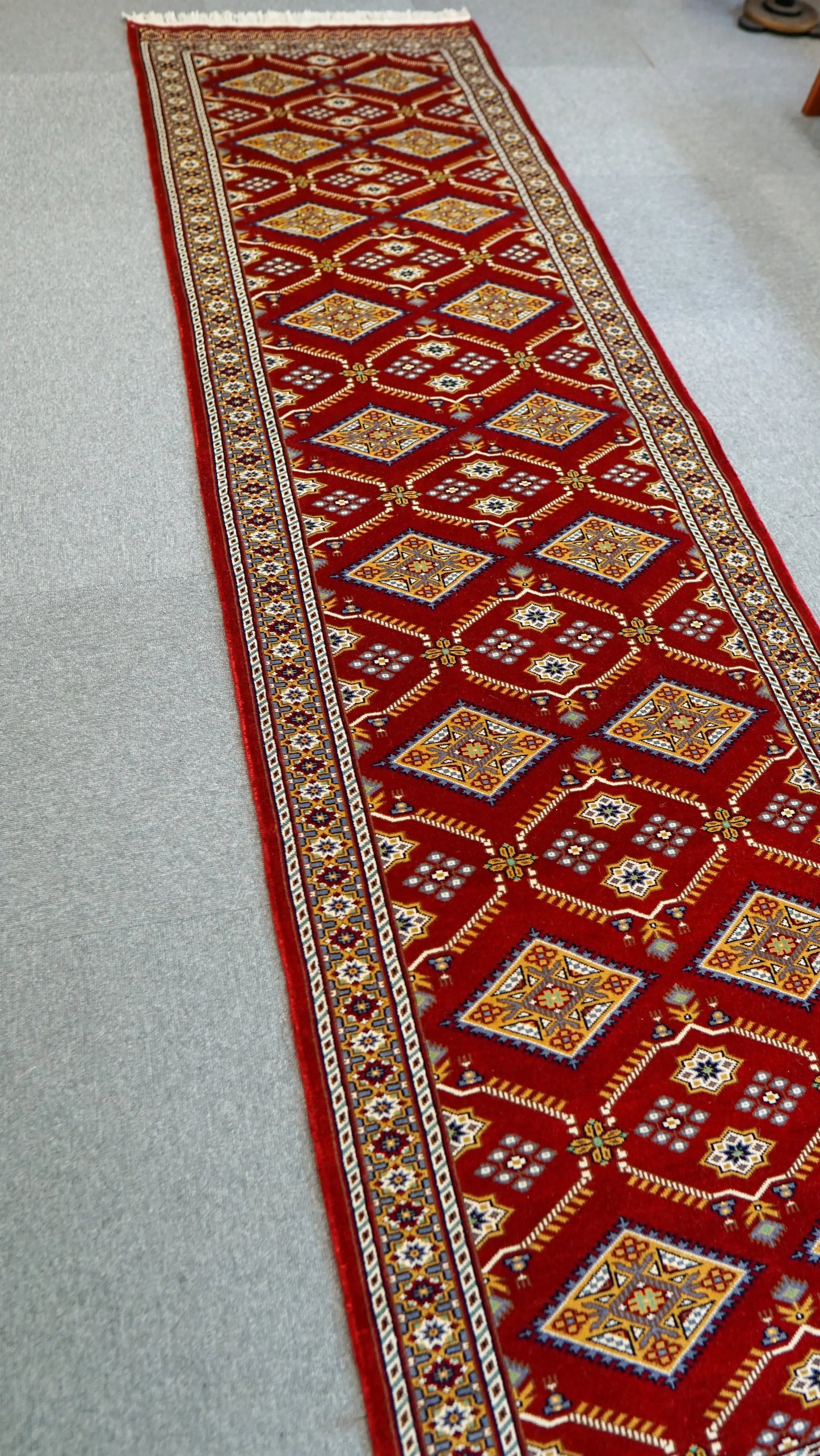 300×80cm  パキスタン手織り絨毯　ランナー Decorworks
