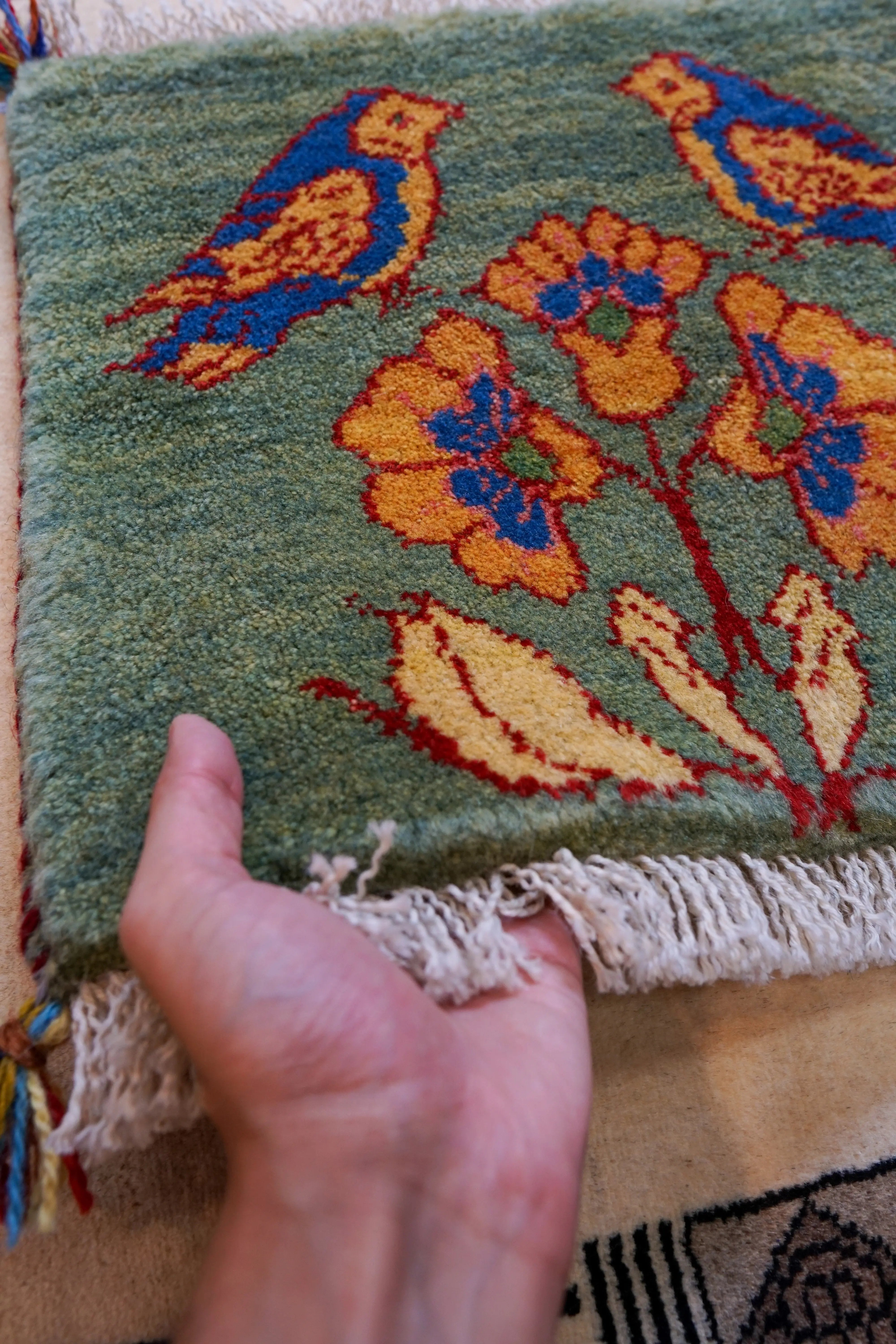 シロ 150×100cm ペルシャ絨毯 手織りギャッベ アマレ族 ギャベ シロ様