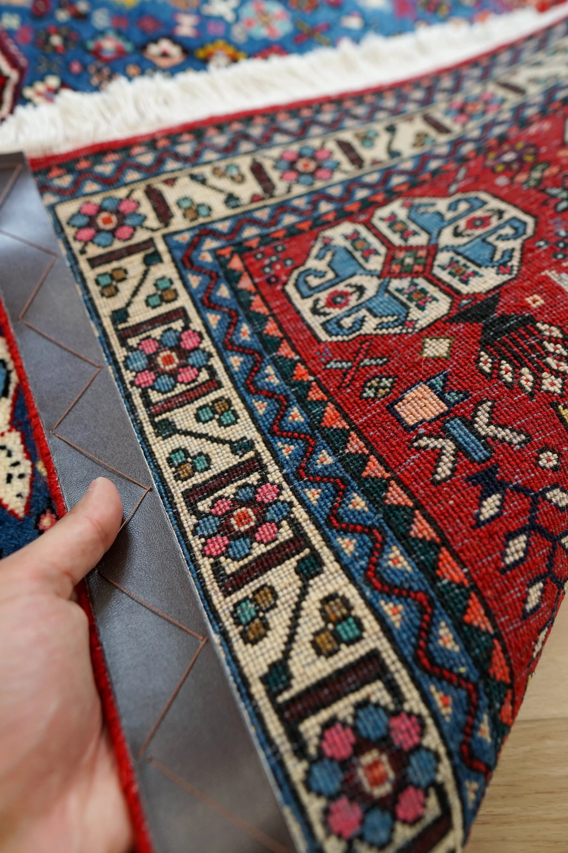 152×105cm　 ペルシャ手織り絨毯 アバデ Decorworks