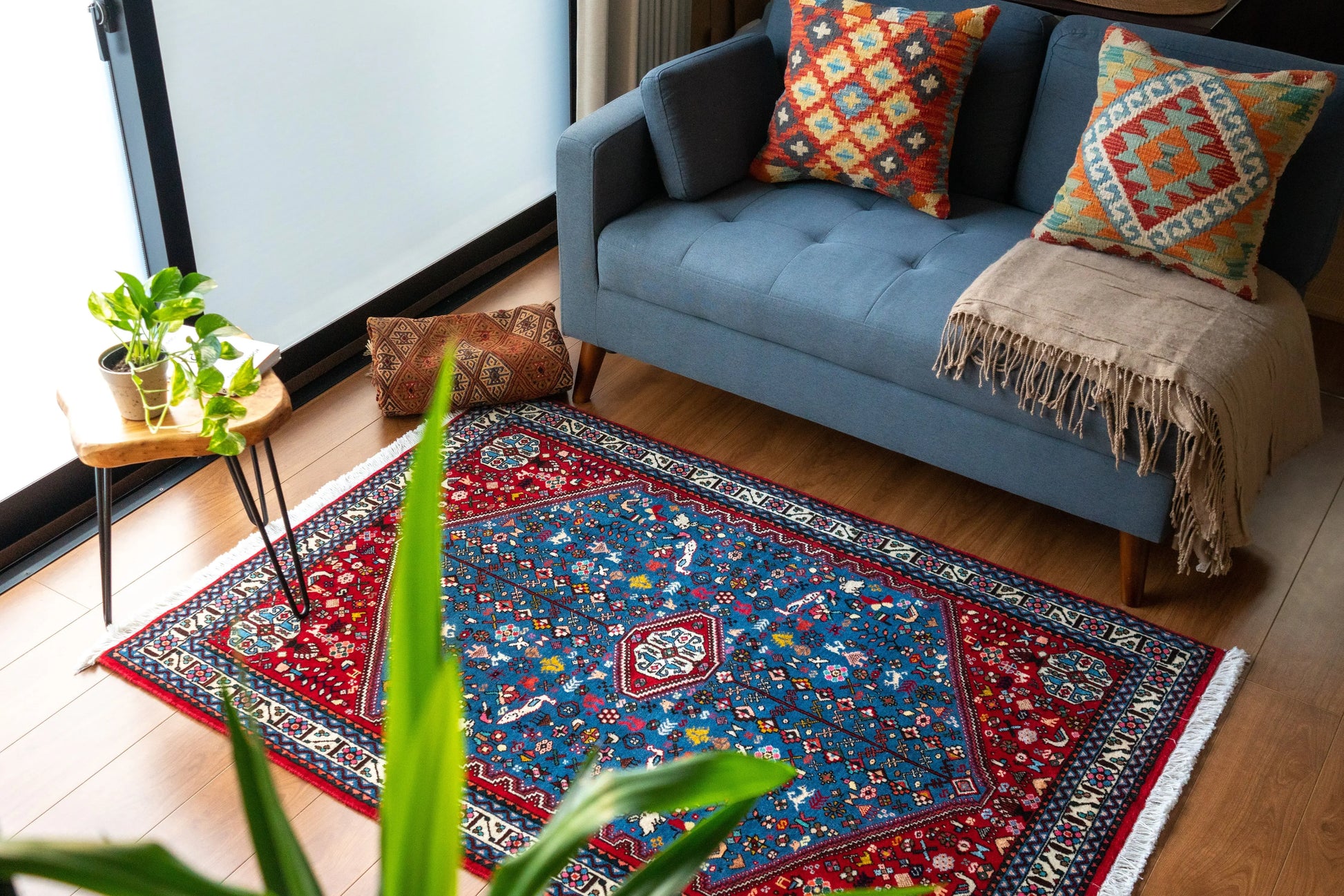 152×105cm　 ペルシャ手織り絨毯 アバデ Decorworks