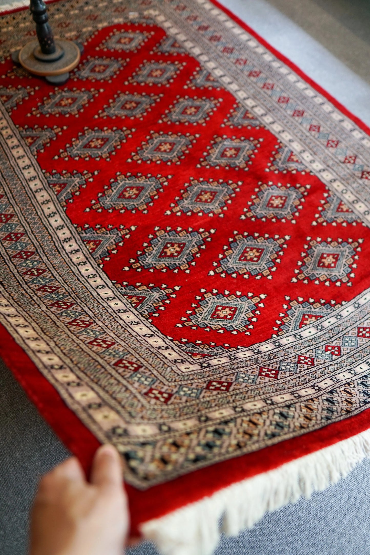 177×130cm  パキスタン手織り絨毯 Decorworks