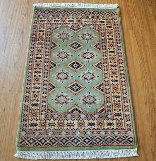  パキスタン手織り絨毯 ジャルダール柄 93×61cm
