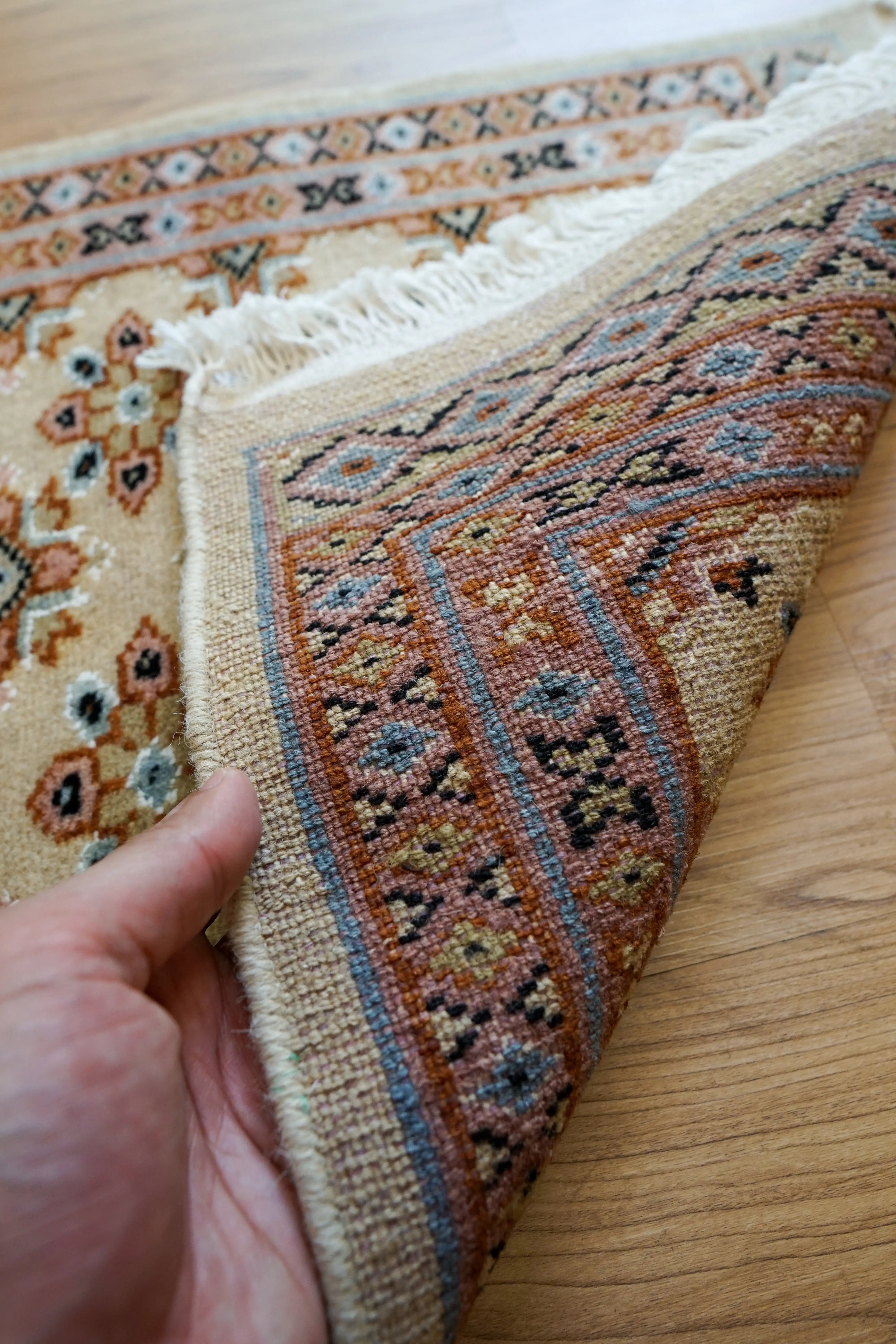 65×46cm 人気 パキスタン手織り絨毯